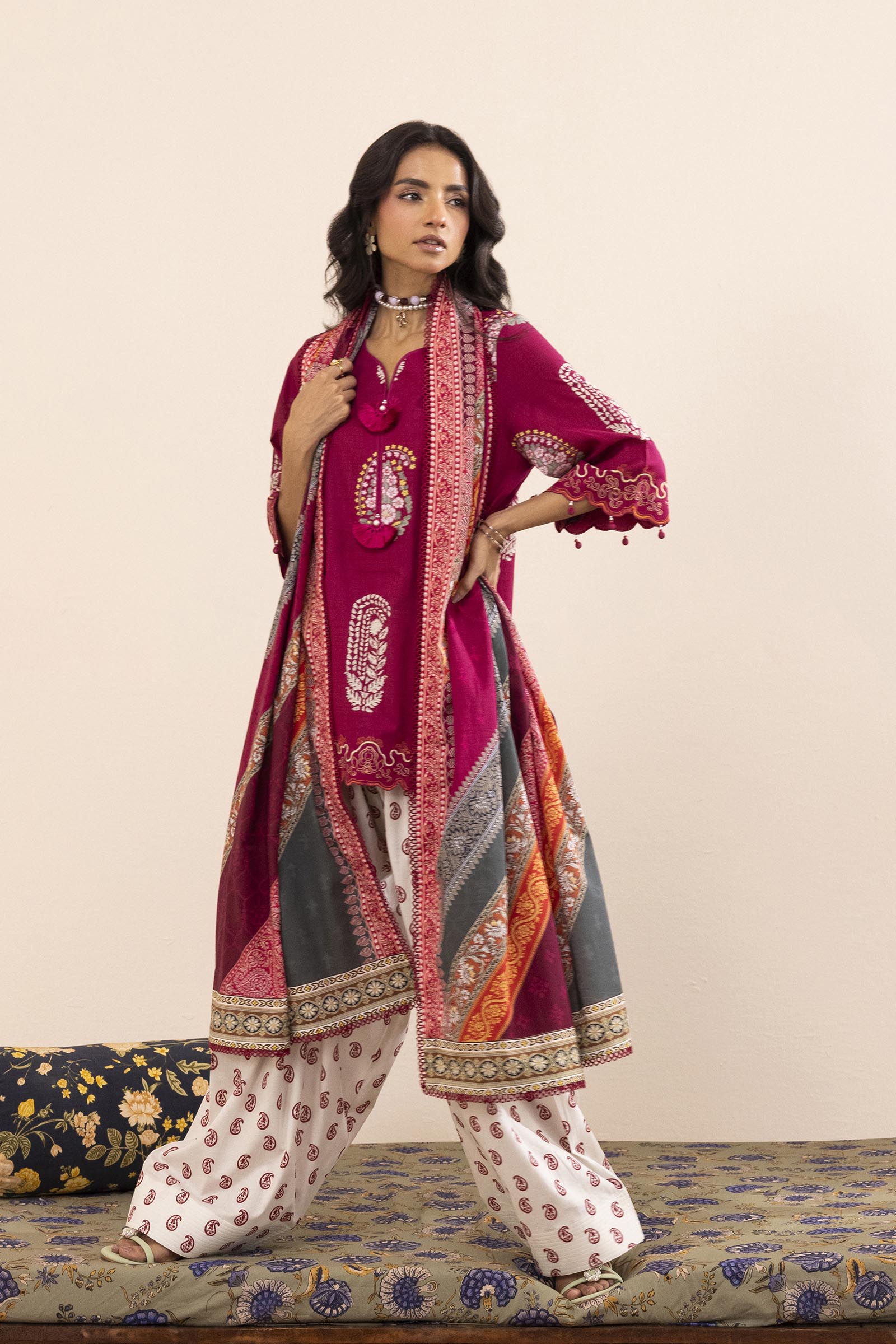 Unstitched 3 Piece Lawn Suit Secondary image