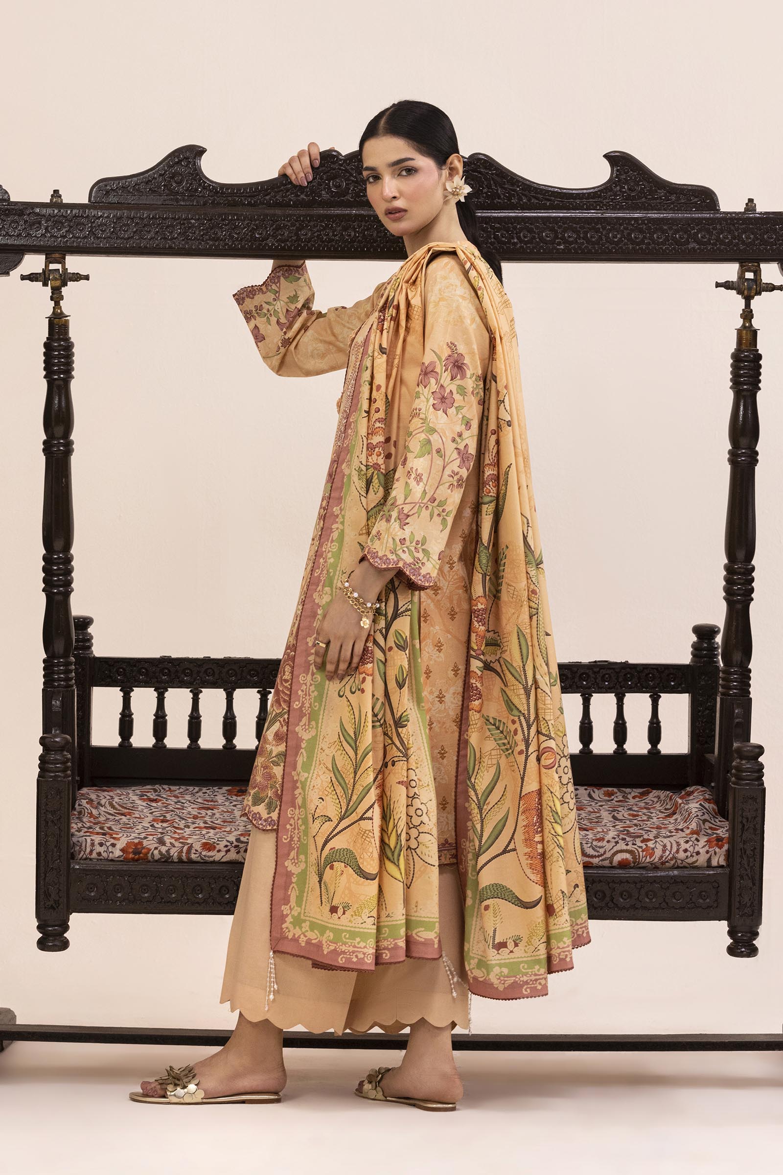 Unstitched 3 Piece Lawn Suit Secondary image