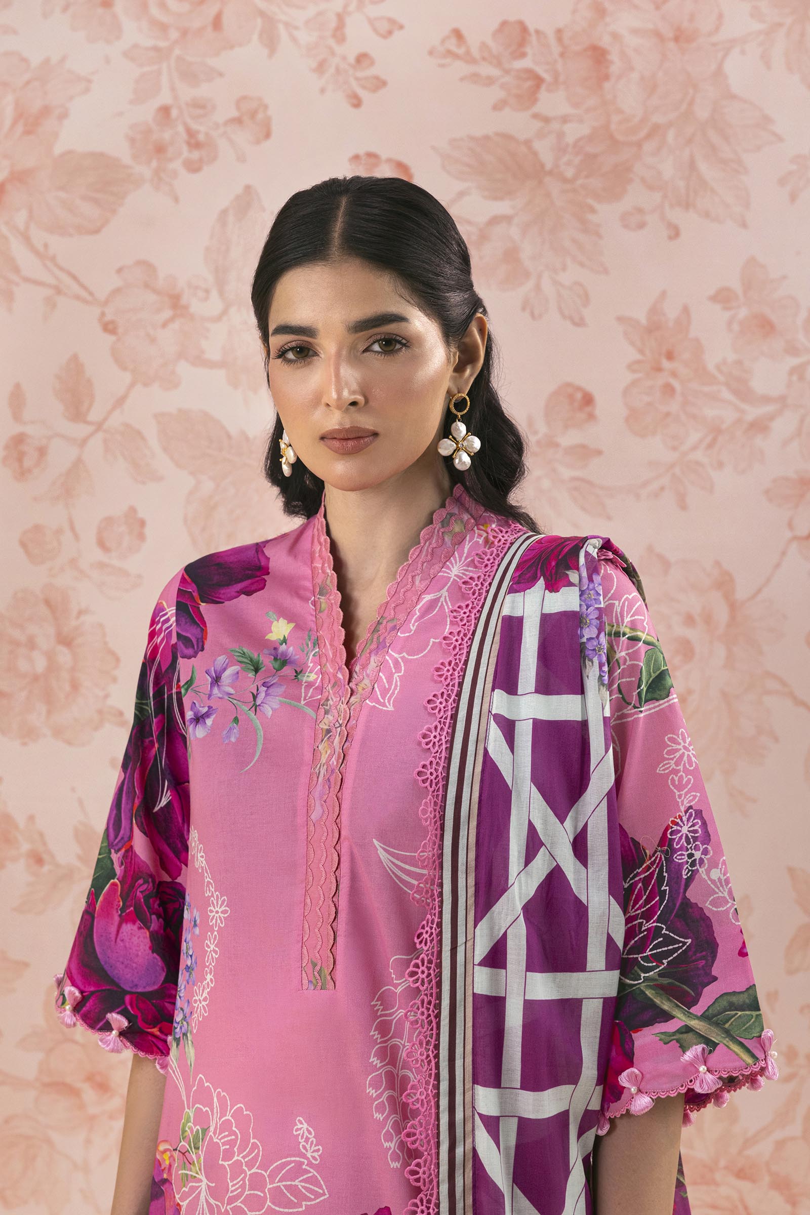 Unstitched Embroidered 3 Piece Lawn Suit Secondary image