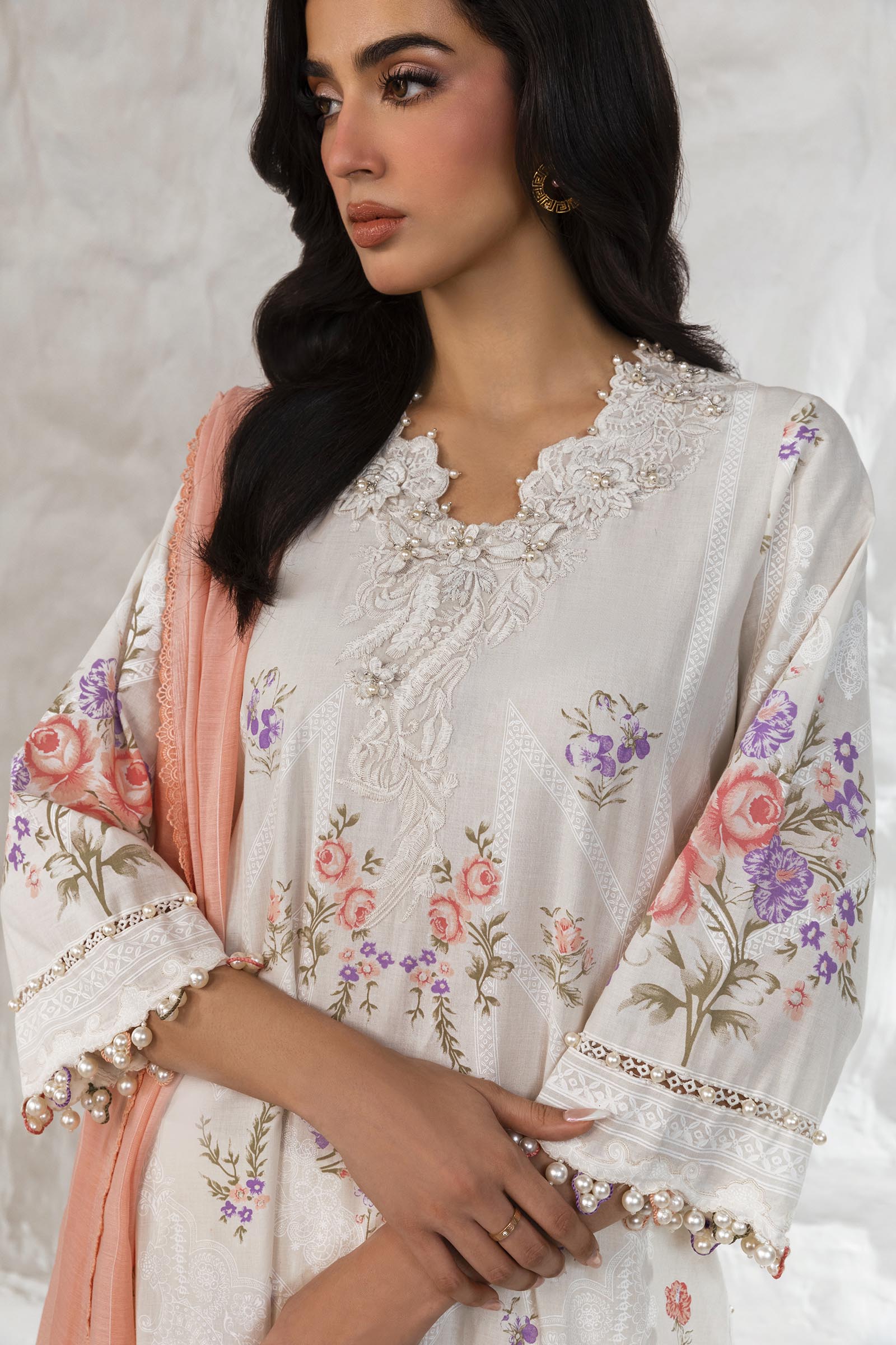 Unstitched 3 Piece Lawn Suit Main image