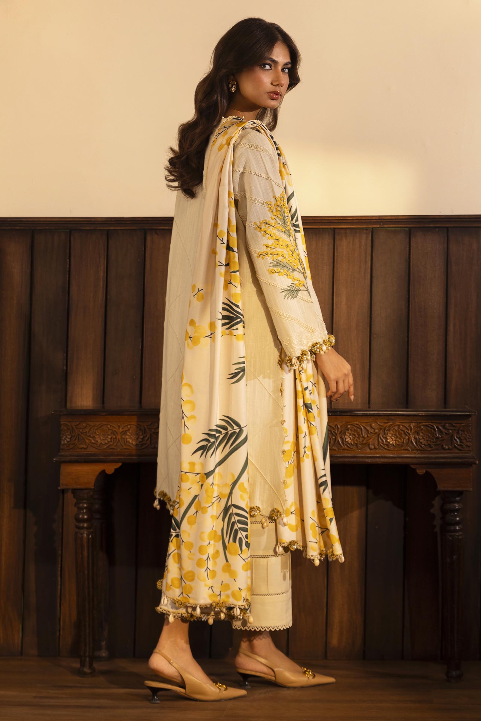 Unstitched 3 Piece Slub  Suit Secondary image