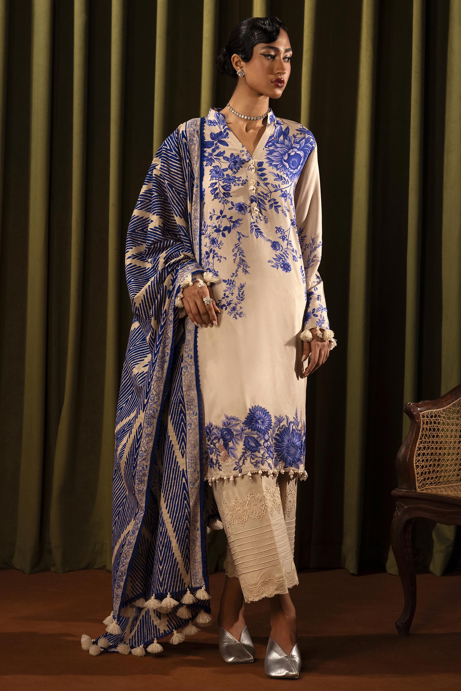 Unstitched Winter Linen 3 Piece Suit