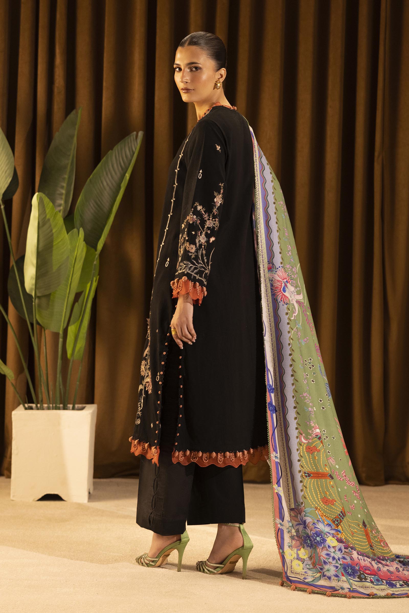 Unstitched Slub Muzlin 3 Piece Suit