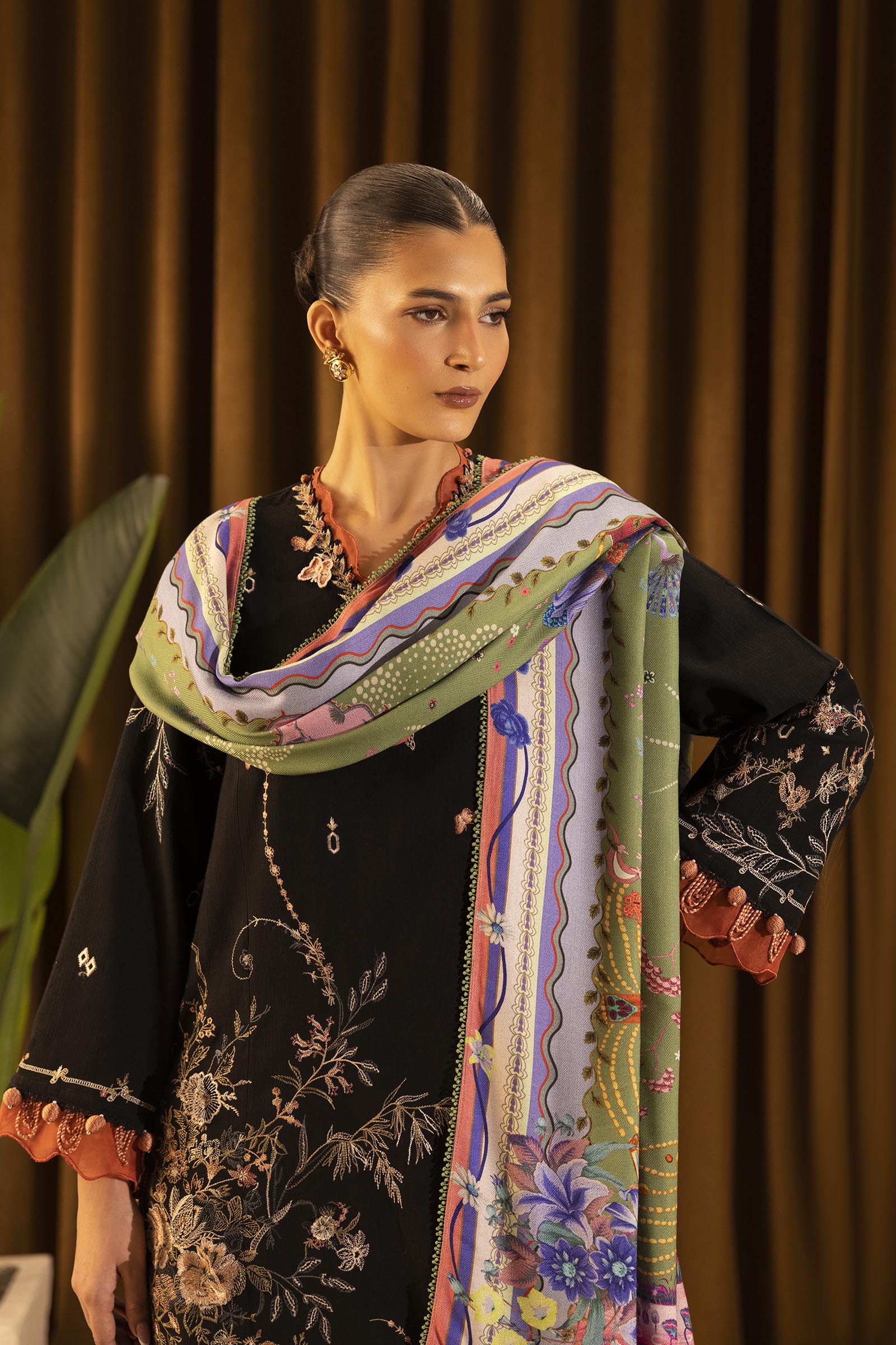 Unstitched Slub Muzlin 3 Piece Suit Secondary image