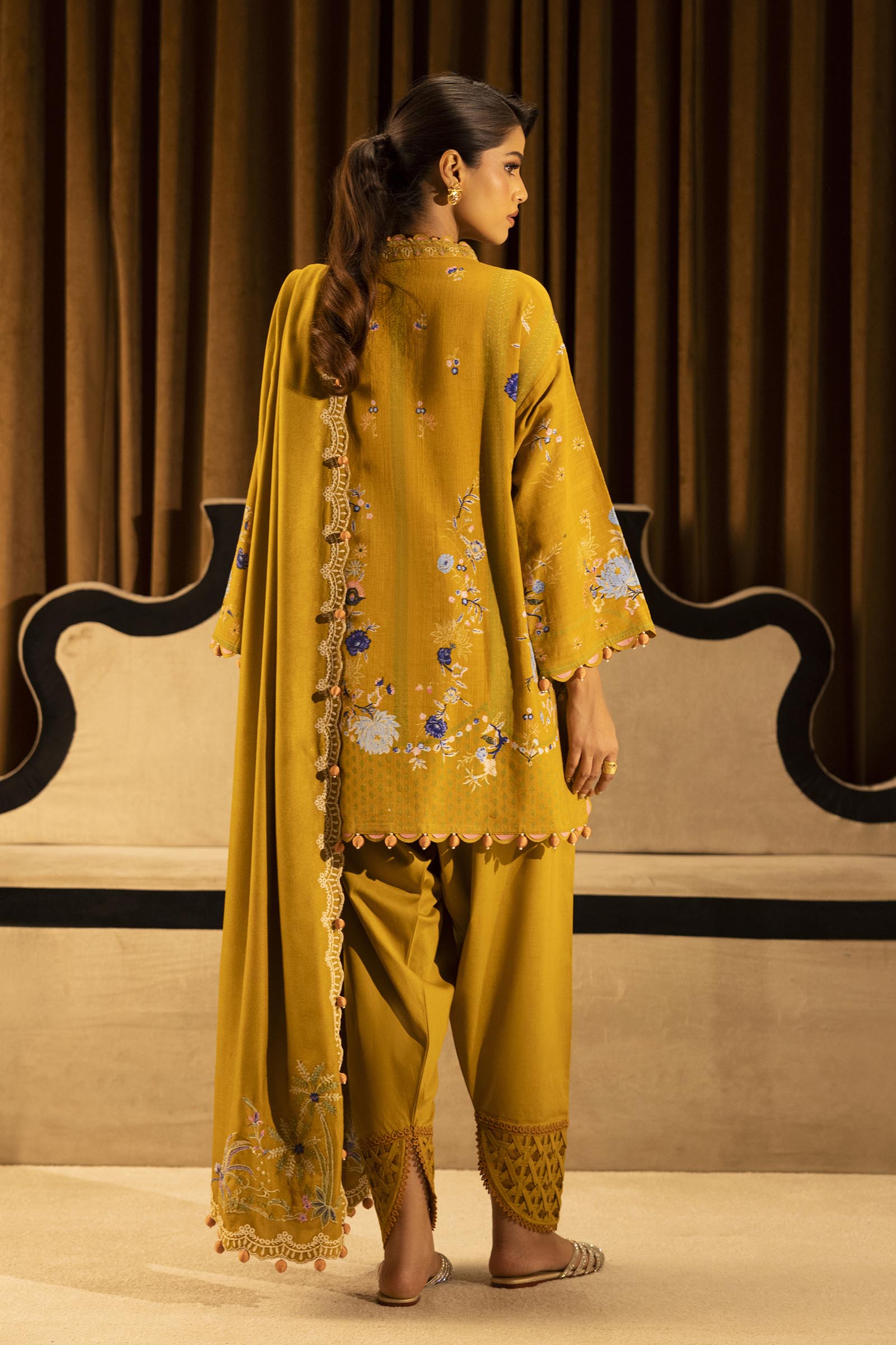 Unstitched Slub Muzlin 3 Piece Suit Secondary image