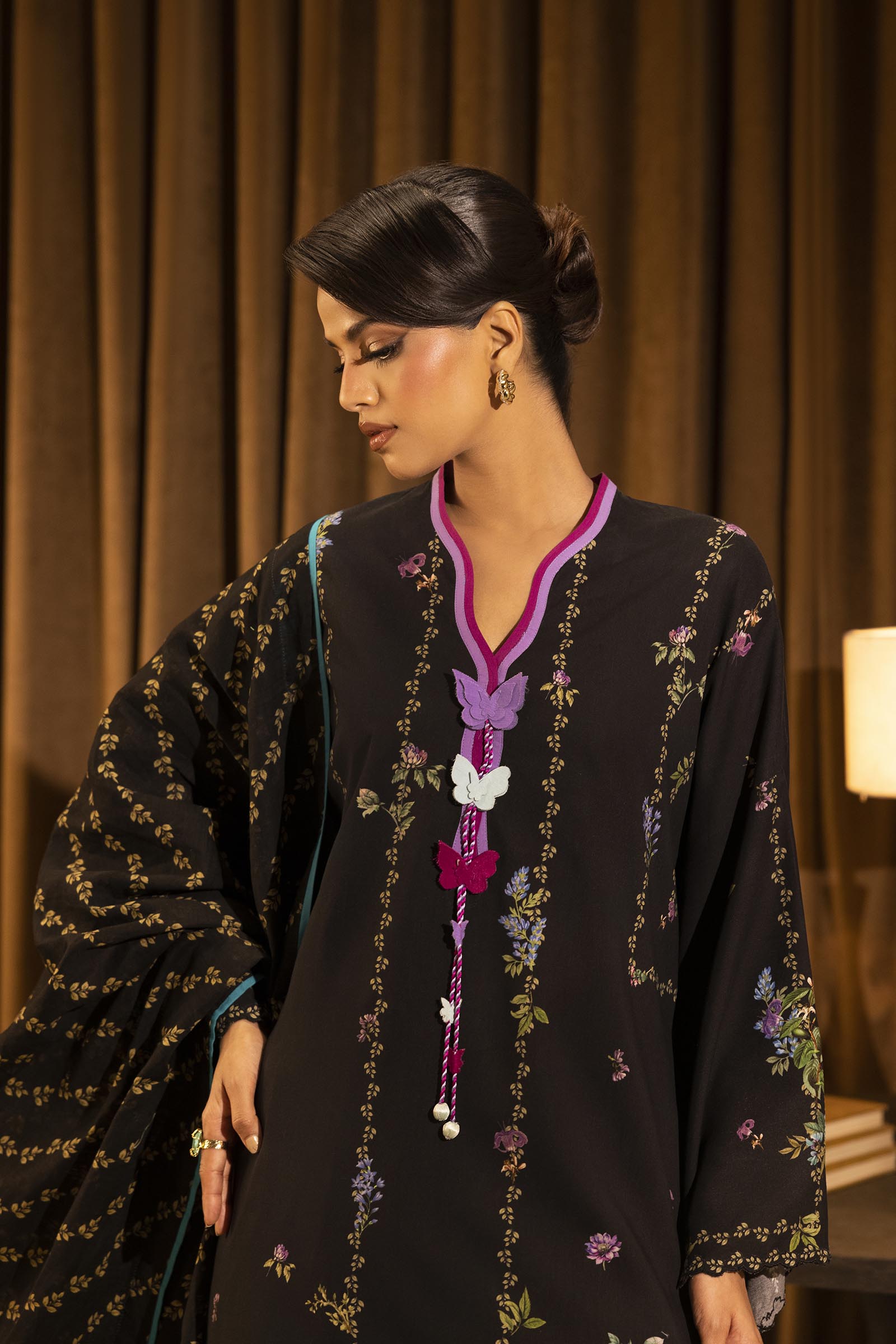 Unstitched Linen Muzlin 3 Piece Suit Secondary image