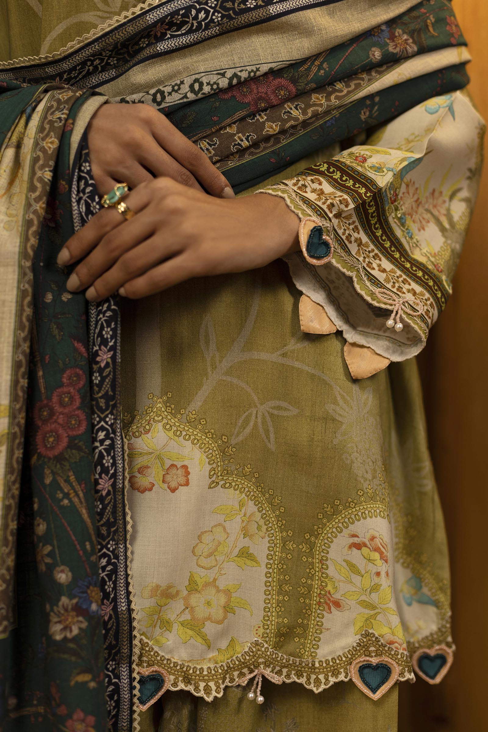 Unstitched Linen Muzlin 3 Piece Suit Secondary image