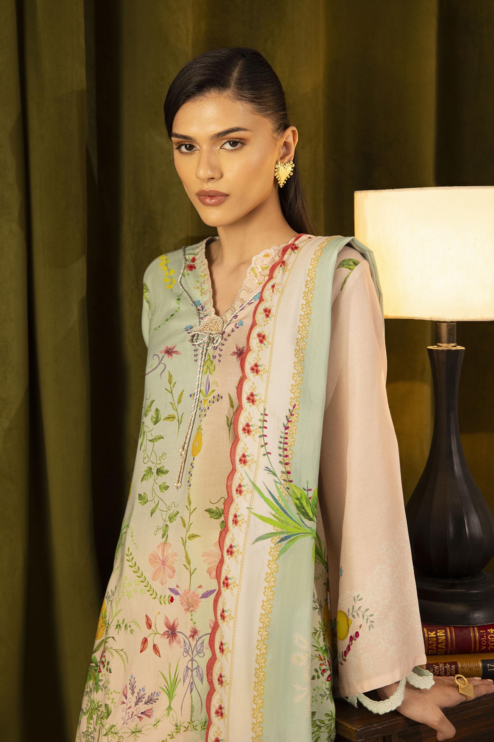 Unstitched Linen Muzlin 3 Piece Suit Secondary image
