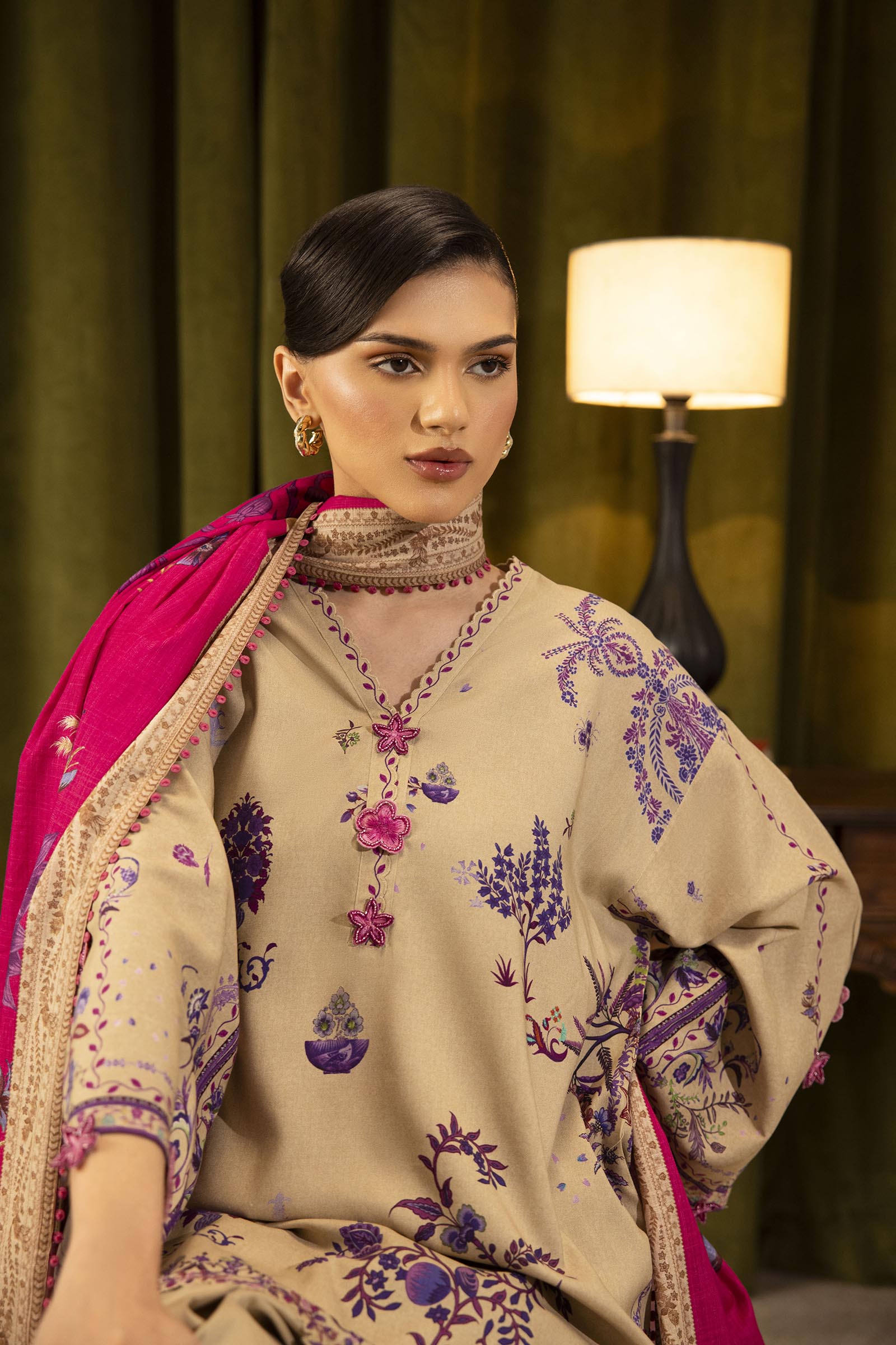 Unstitched Linen Muzlin 3 Piece Suit Secondary image