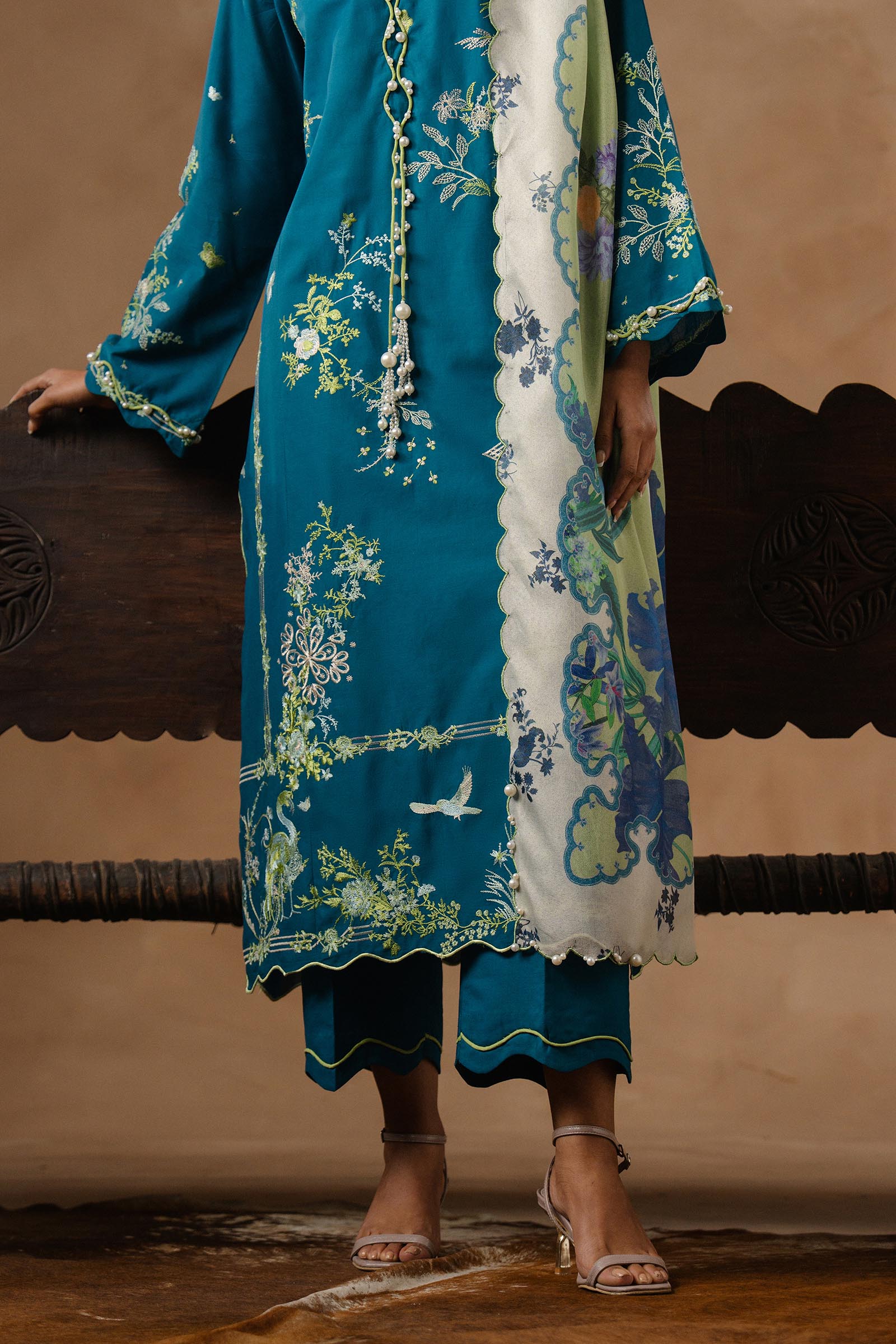 Unstitched Muzlin Lawn 3 Piece Suit