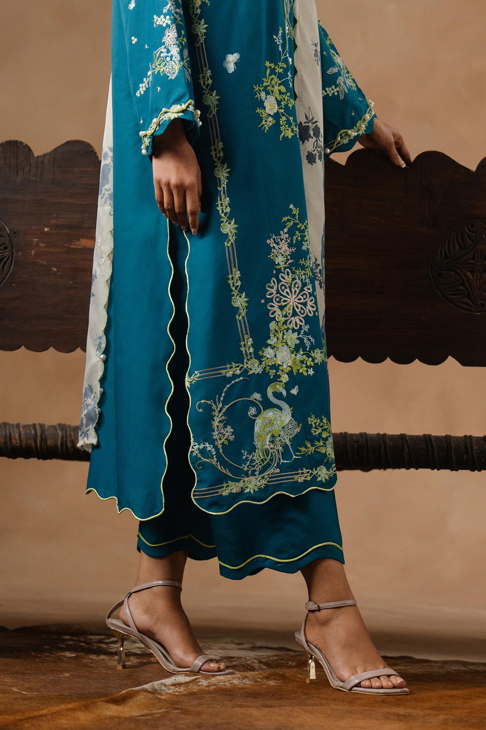 Unstitched Muzlin Lawn 3 Piece Suit