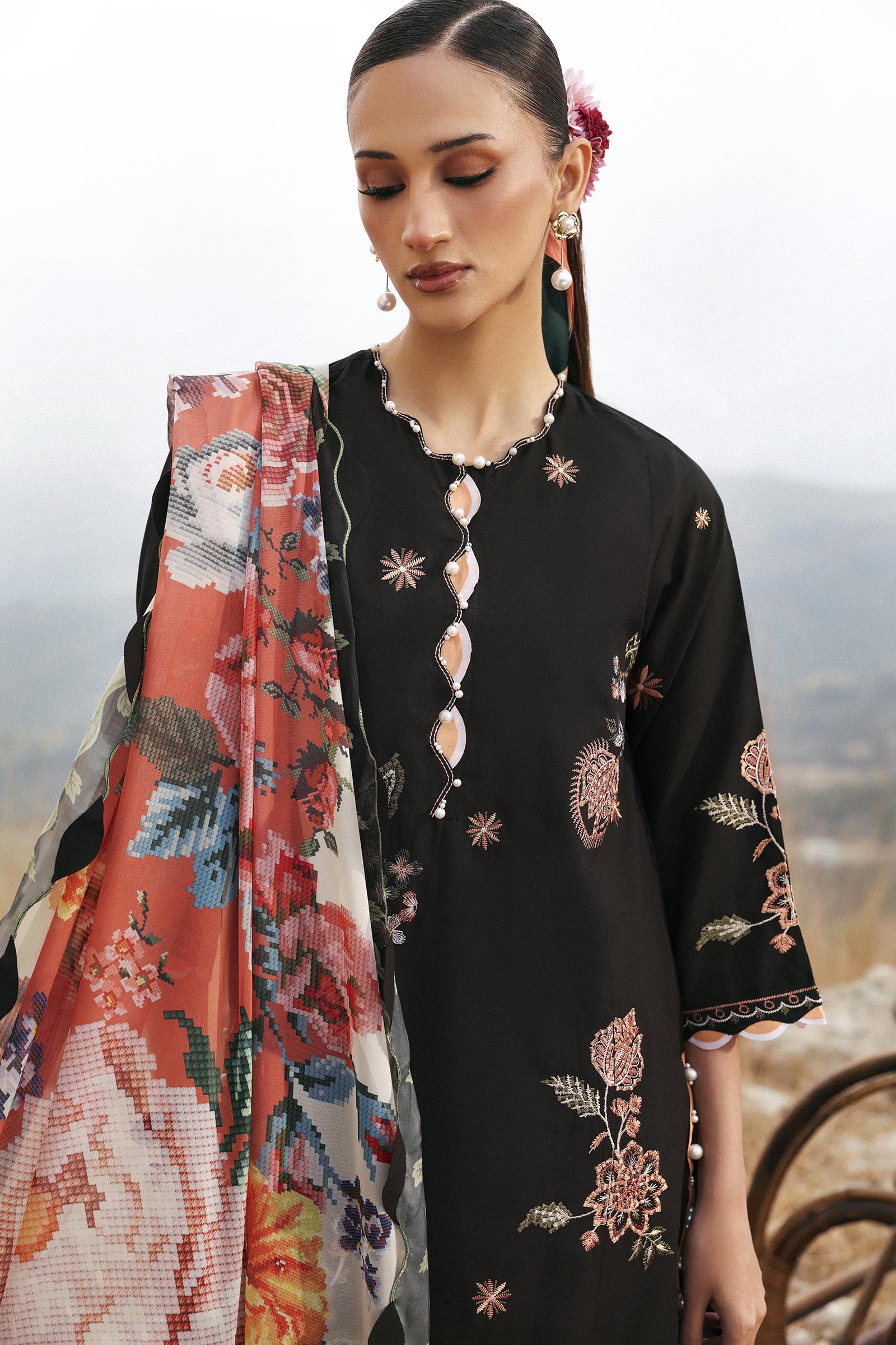 Unstitched Muzlin Lawn 3 Piece Suit Secondary image
