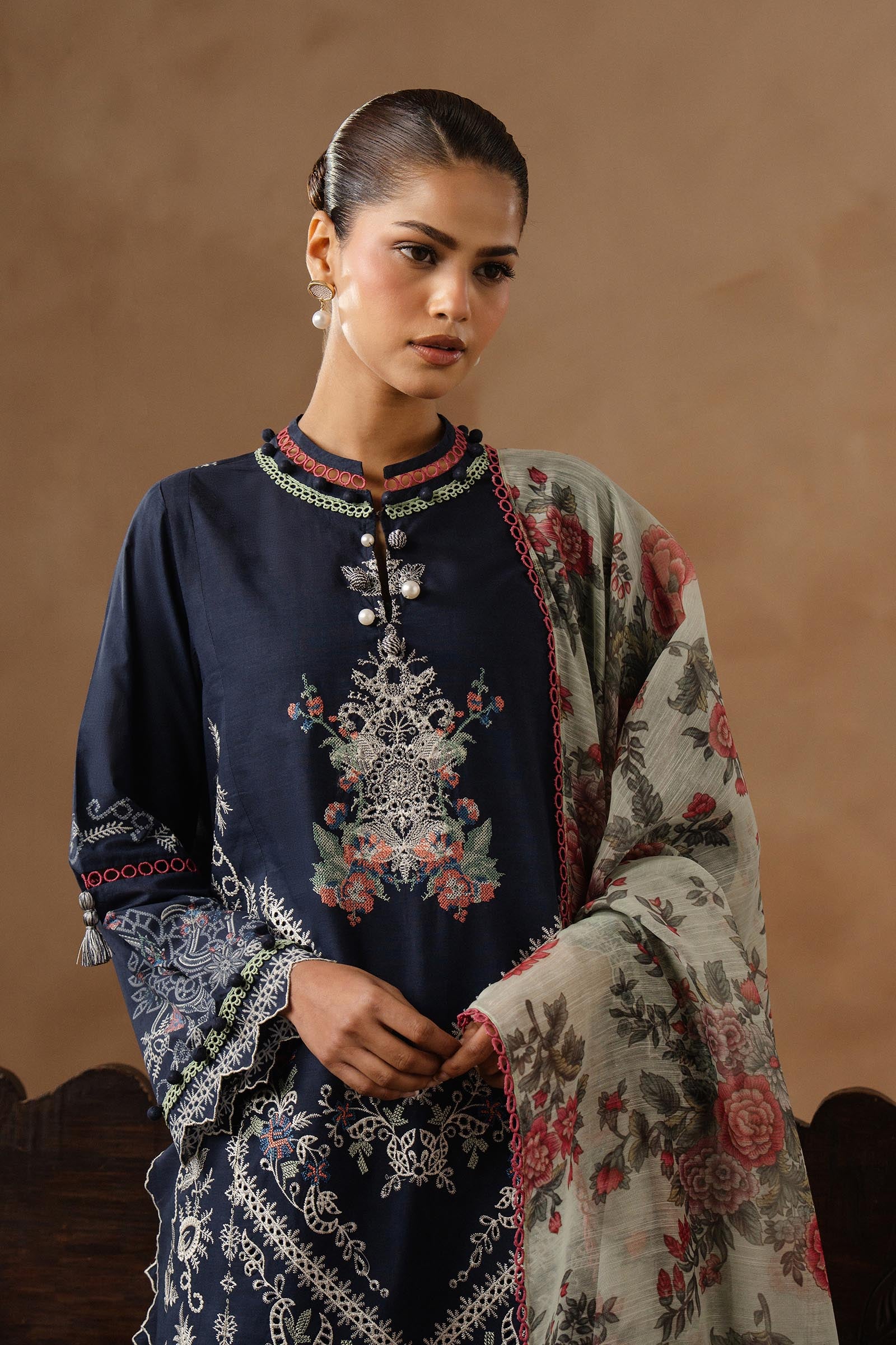 Unstitched Muzlin Lawn 3 Piece Suit