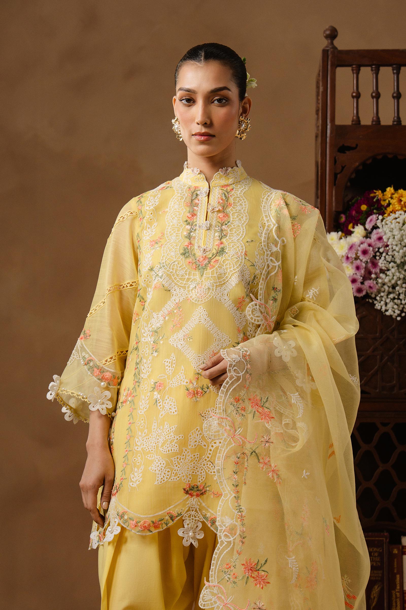 Unstitched Muzlin Woven 3 Piece Suit Secondary image