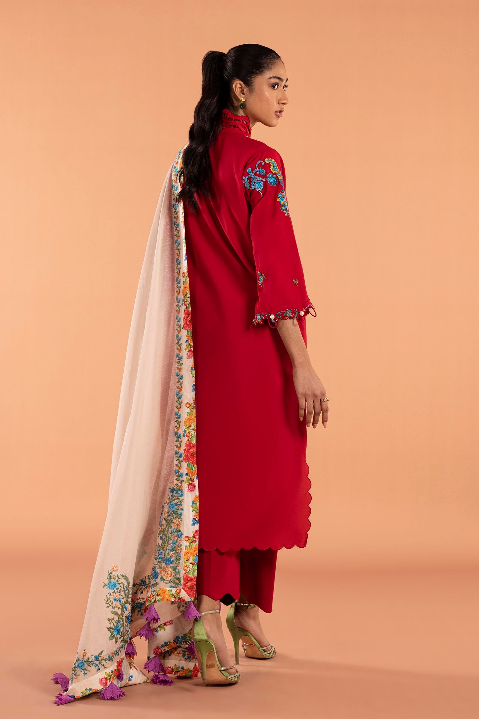 Unstitched Muzlin Lawn 3 Piece Suit Secondary image