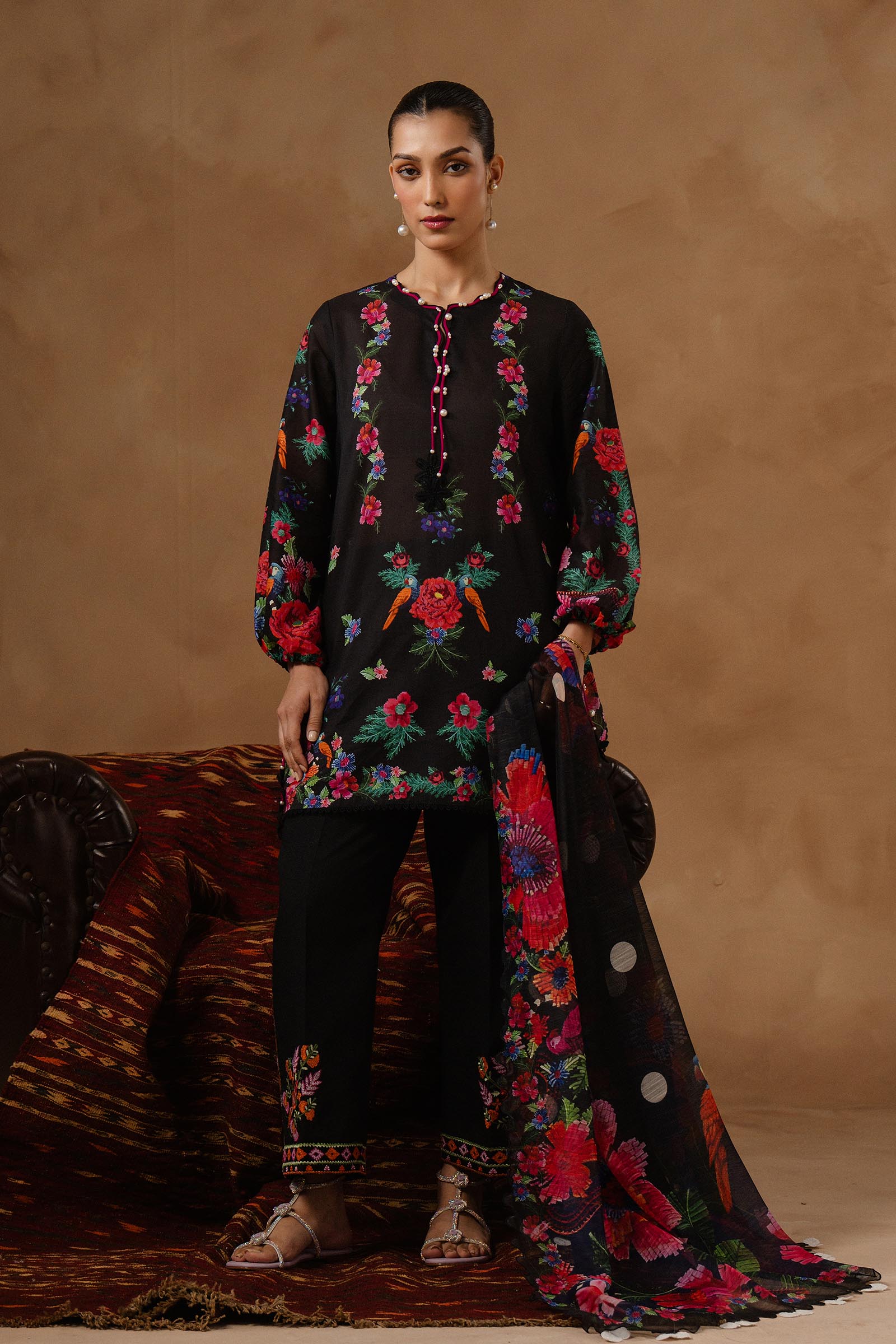 Unstitched Muzlin Lawn 3 Piece Suit Main image