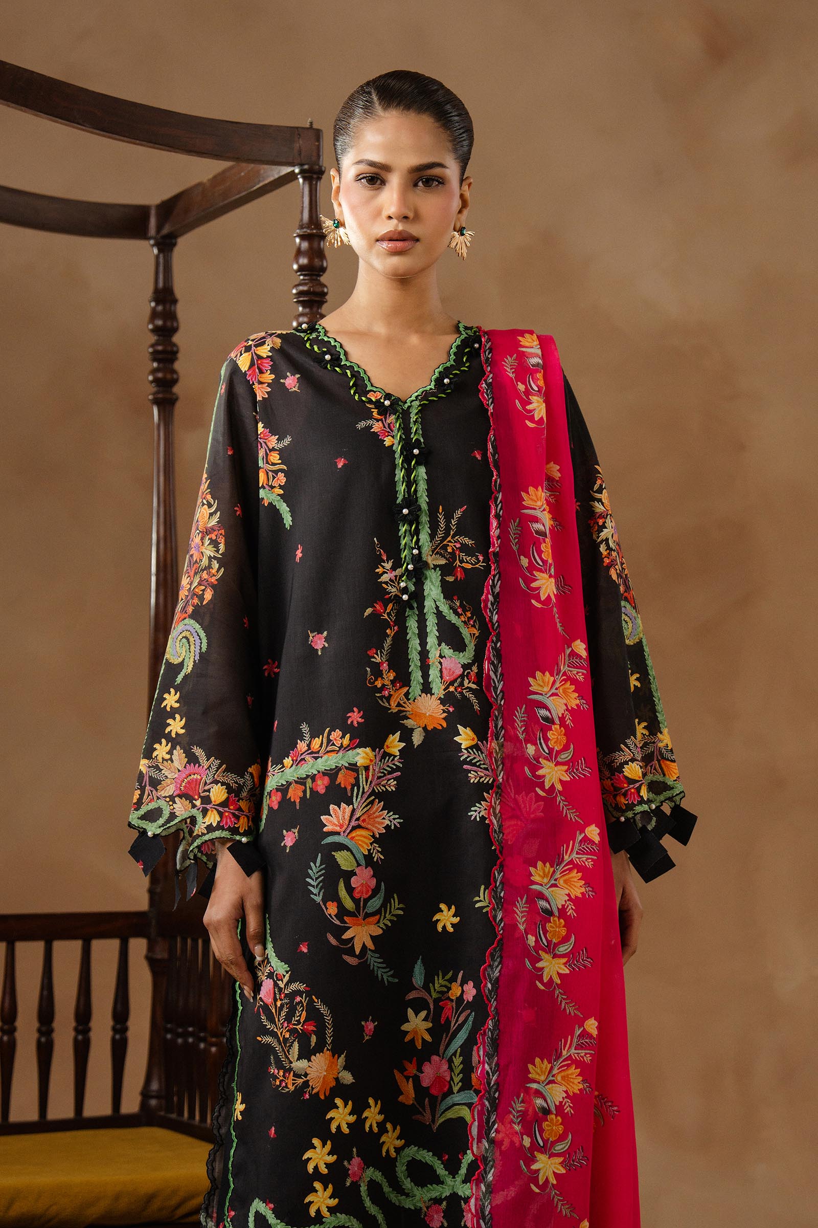 Unstitched Muzlin Lawn 3 Piece Suit Secondary image
