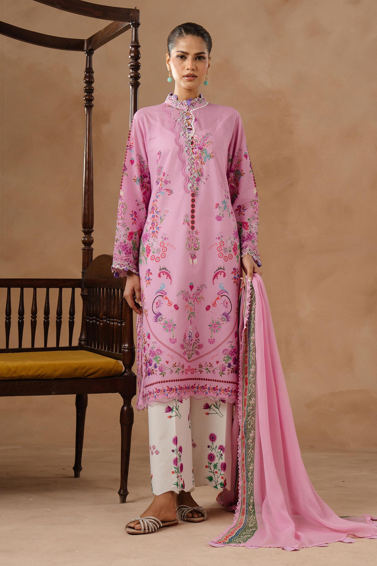 Unstitched Muzlin Lawn 3 Piece Suit Main image