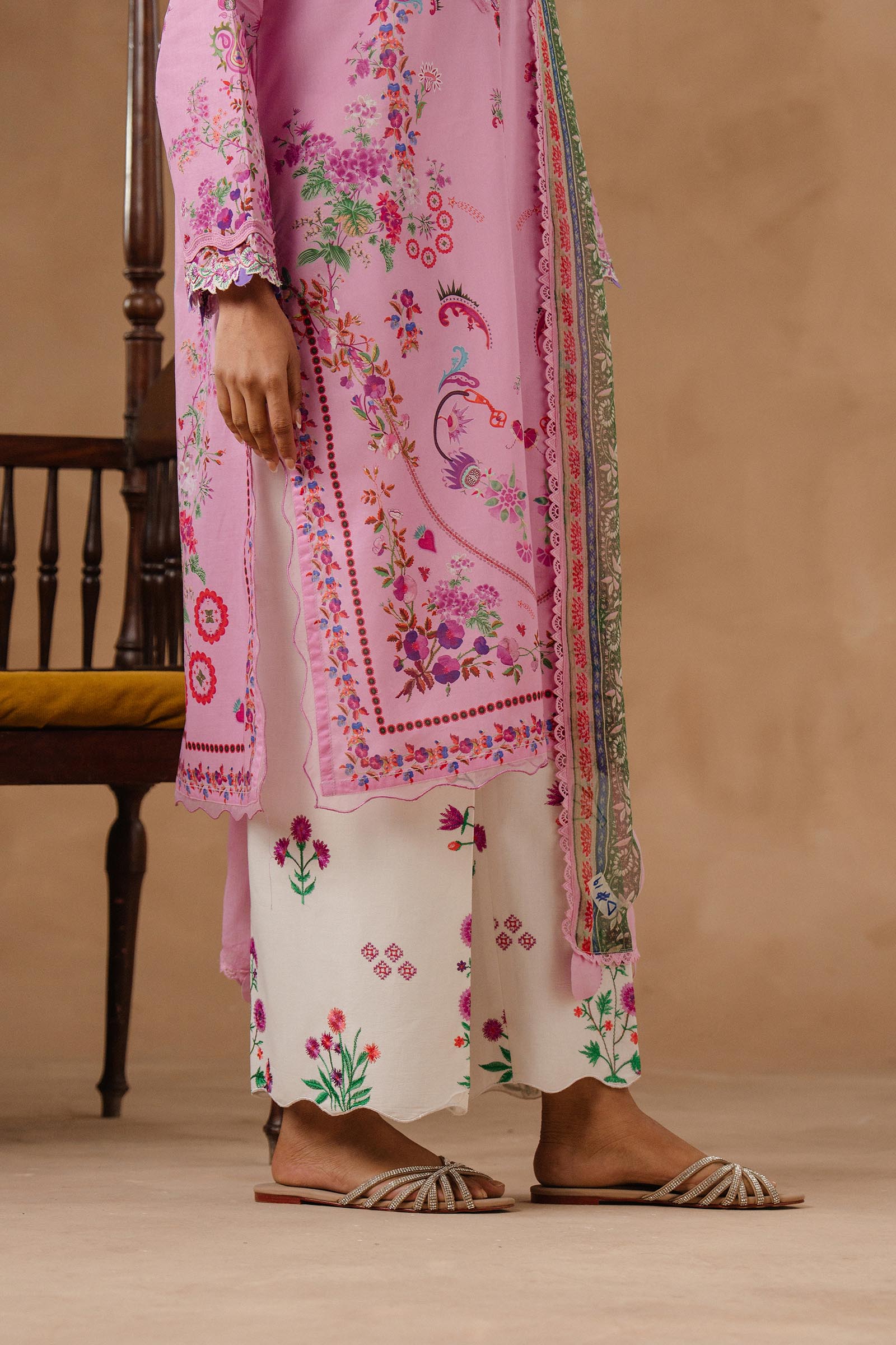 Unstitched Muzlin Lawn 3 Piece Suit