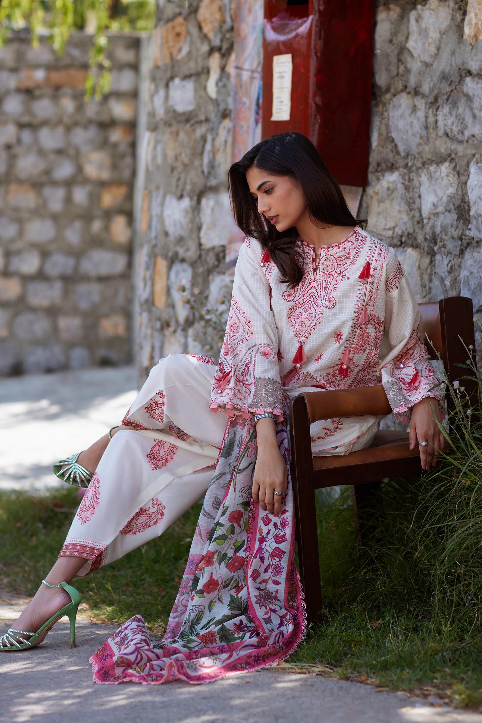 Unstitched Embroidered 3 Piece Muzlin Suit