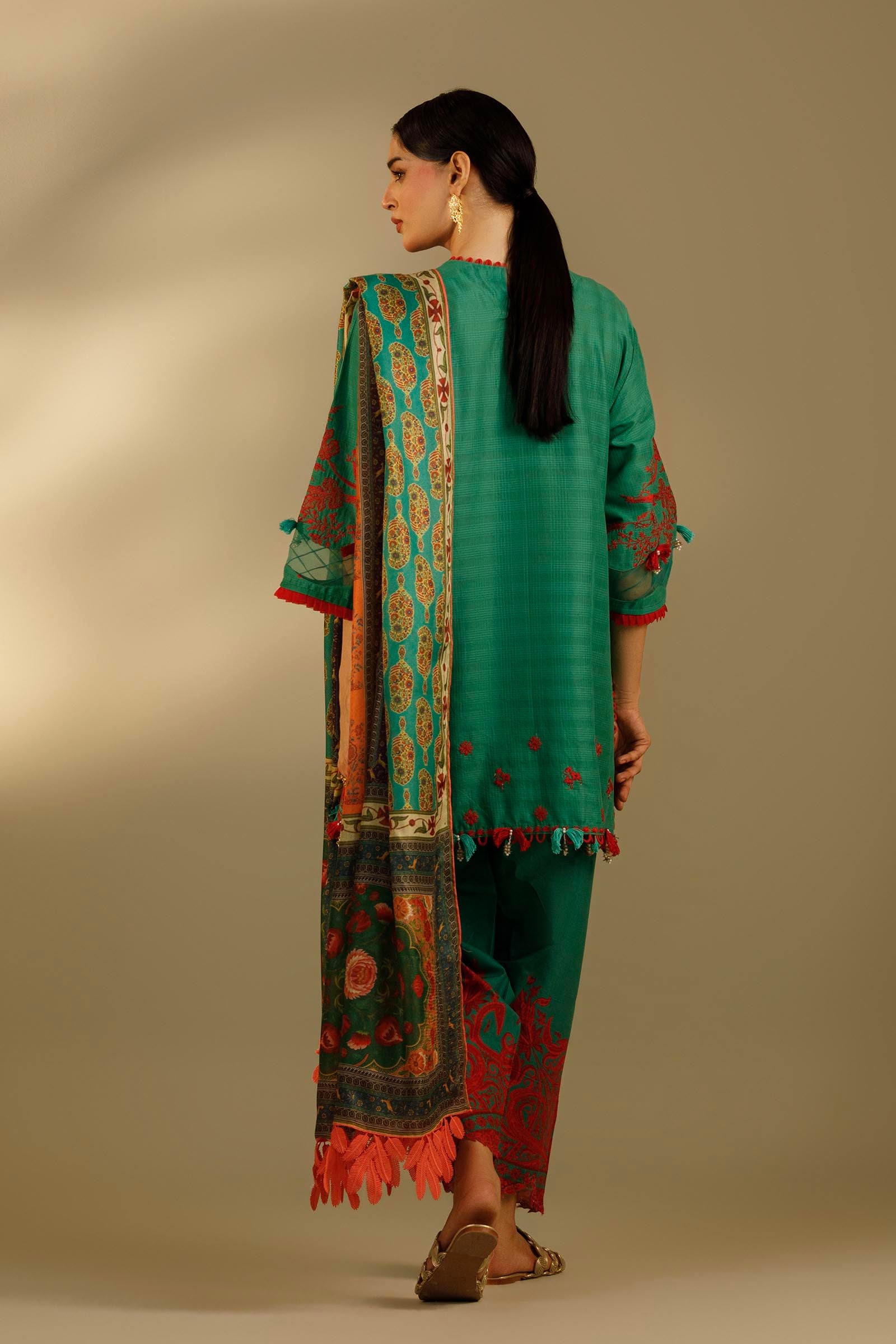 Unstitched Embroidered 3 Piece Muzlin Suit