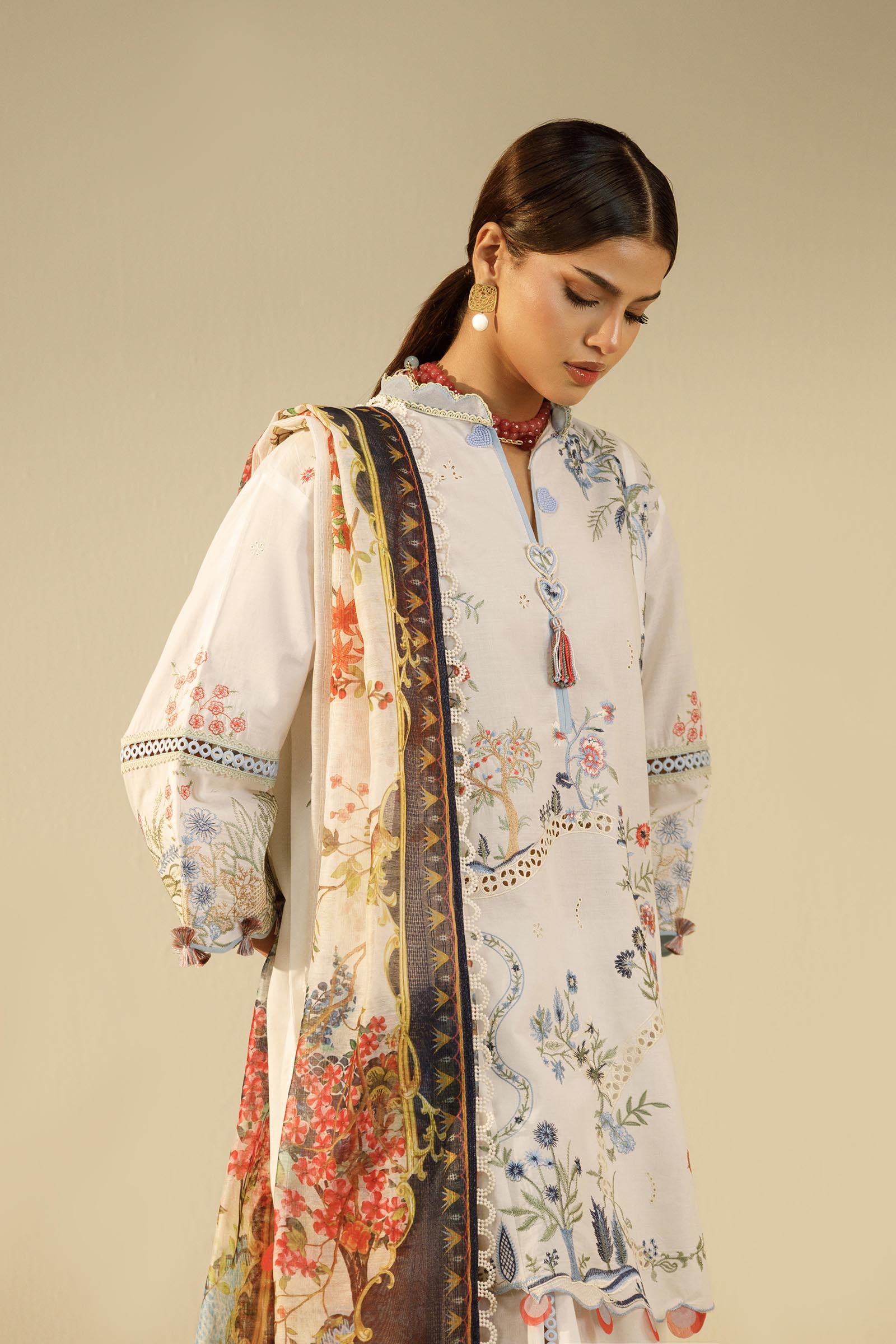 Unstitched Embroidered 3 Piece Muzlin Suit Secondary image