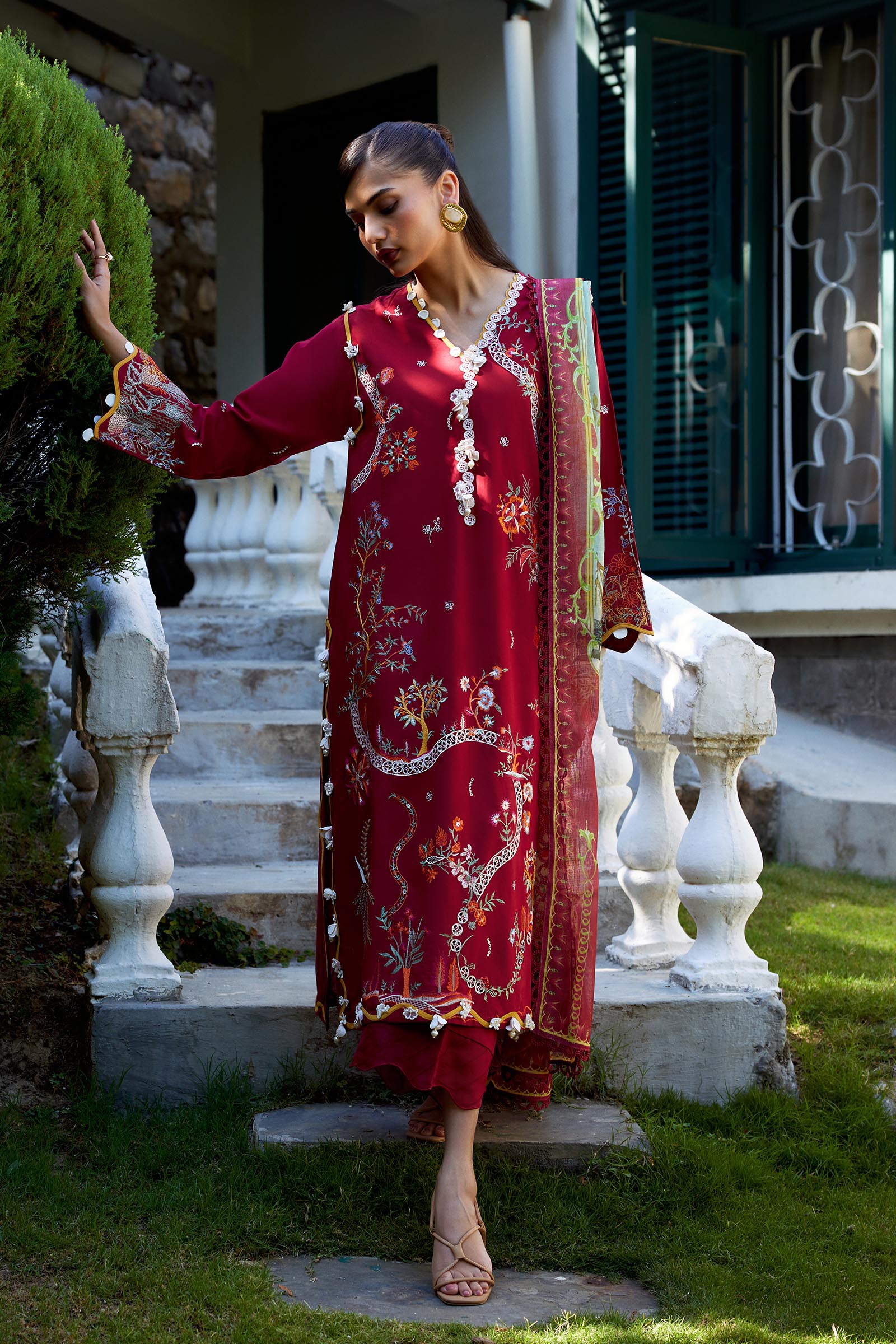 Unstitched Embroidered 3 Piece Muzlin Suit