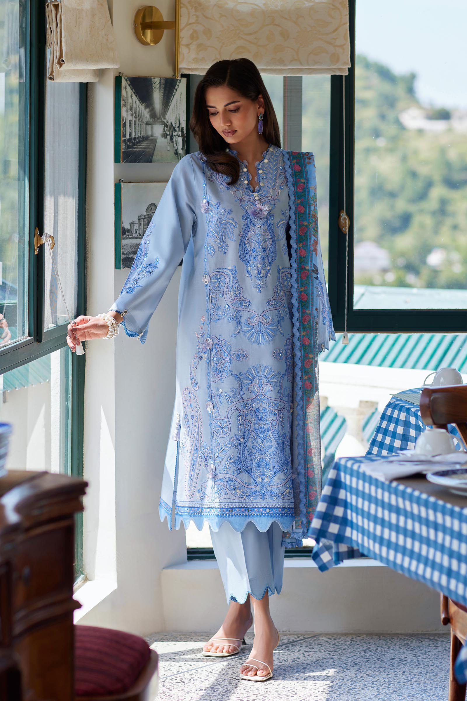 Unstitched Embroidered 3 Piece Muzlin Suit
