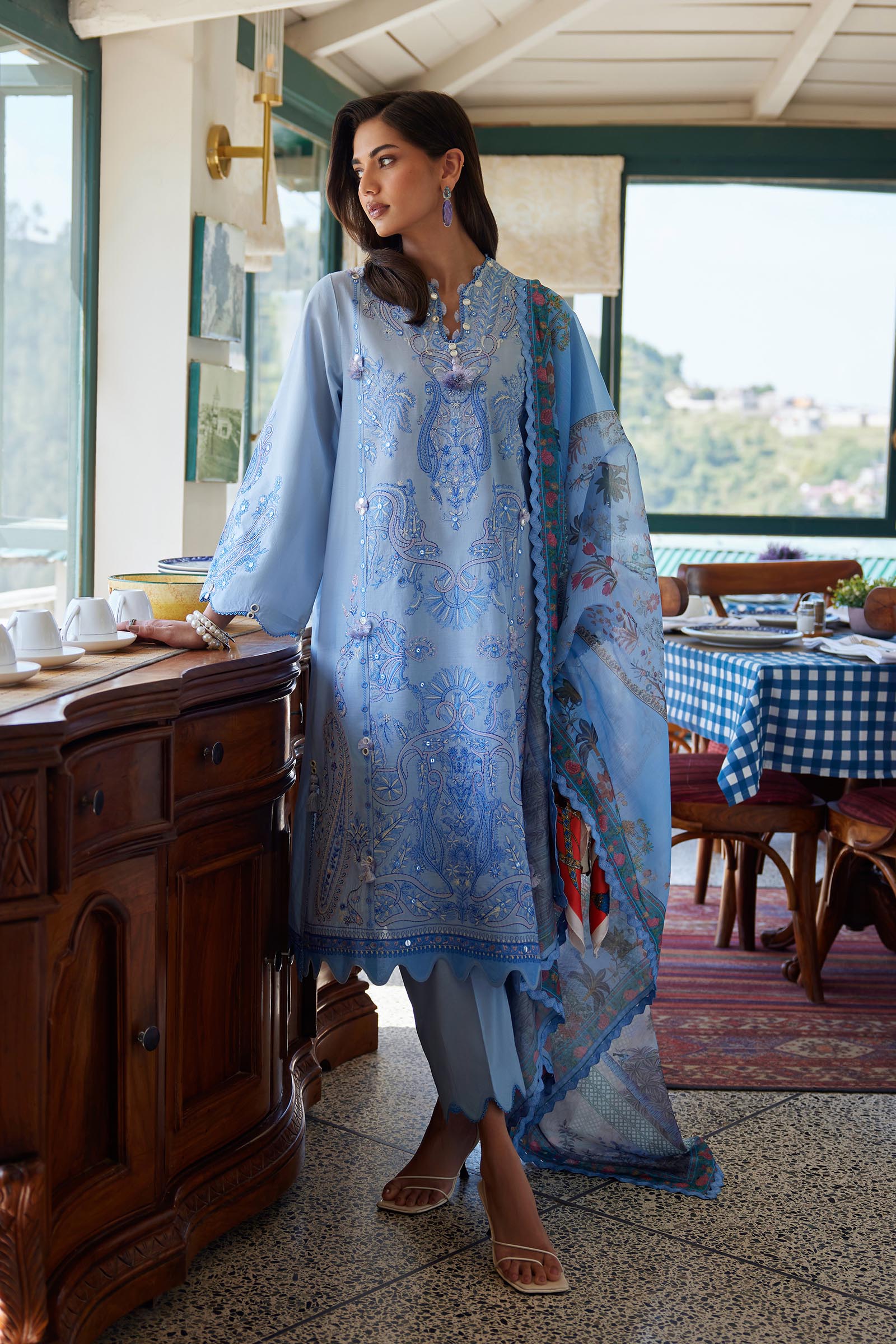 Unstitched Embroidered 3 Piece Muzlin Suit Main image