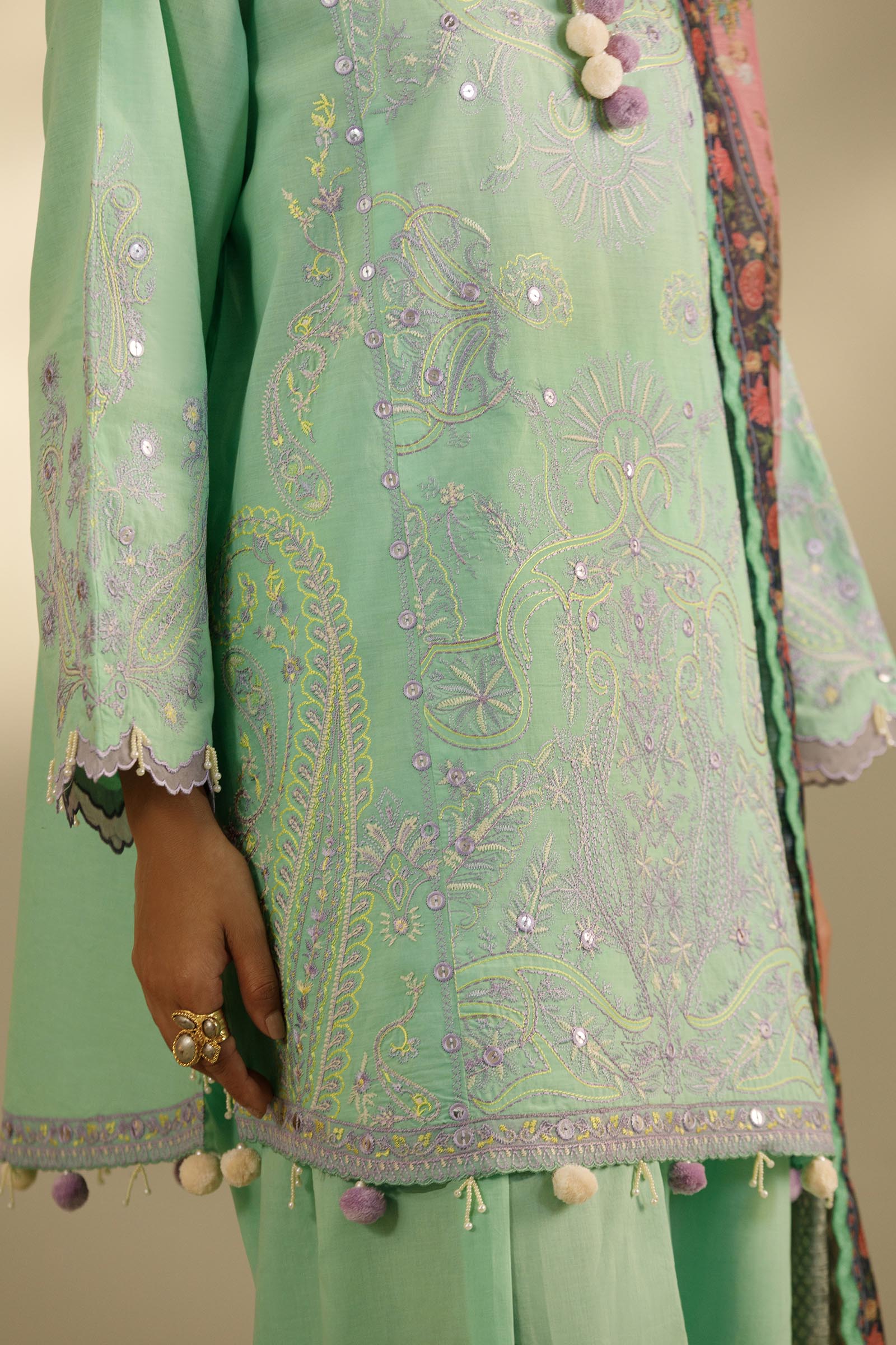 Unstitched Embroidered 3 Piece Muzlin Suit