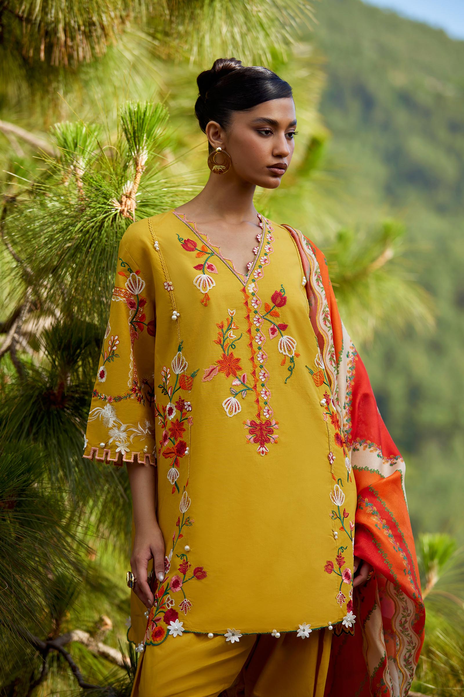 Unstitched Embroidered 3 Piece Muzlin Suit Secondary image