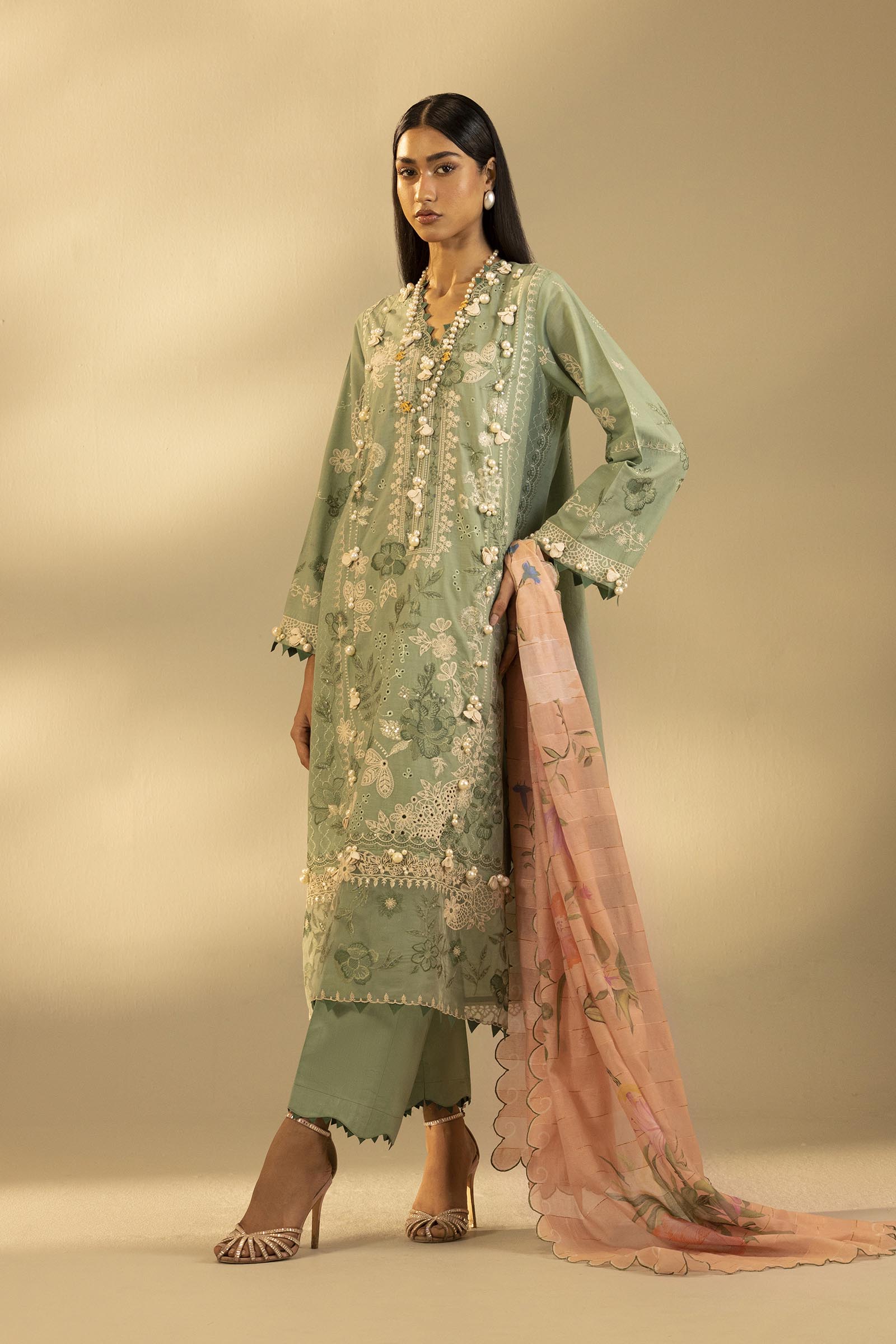 Unstitched Embroidered 3 Piece Muzlin Suit Main image