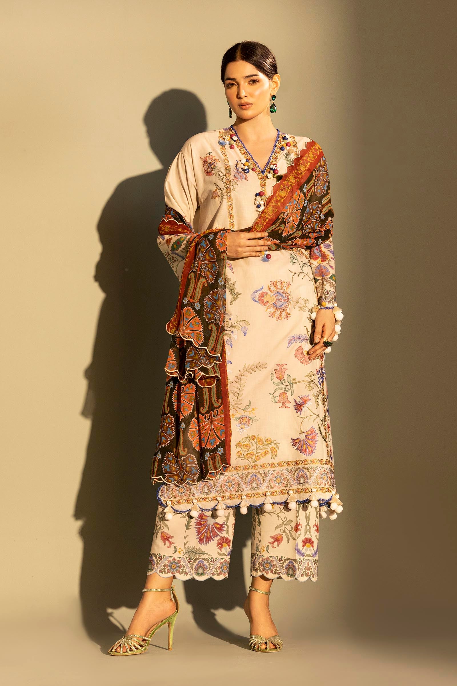 Unstitched Embroidered 3 Piece Muzlin Suit Main image