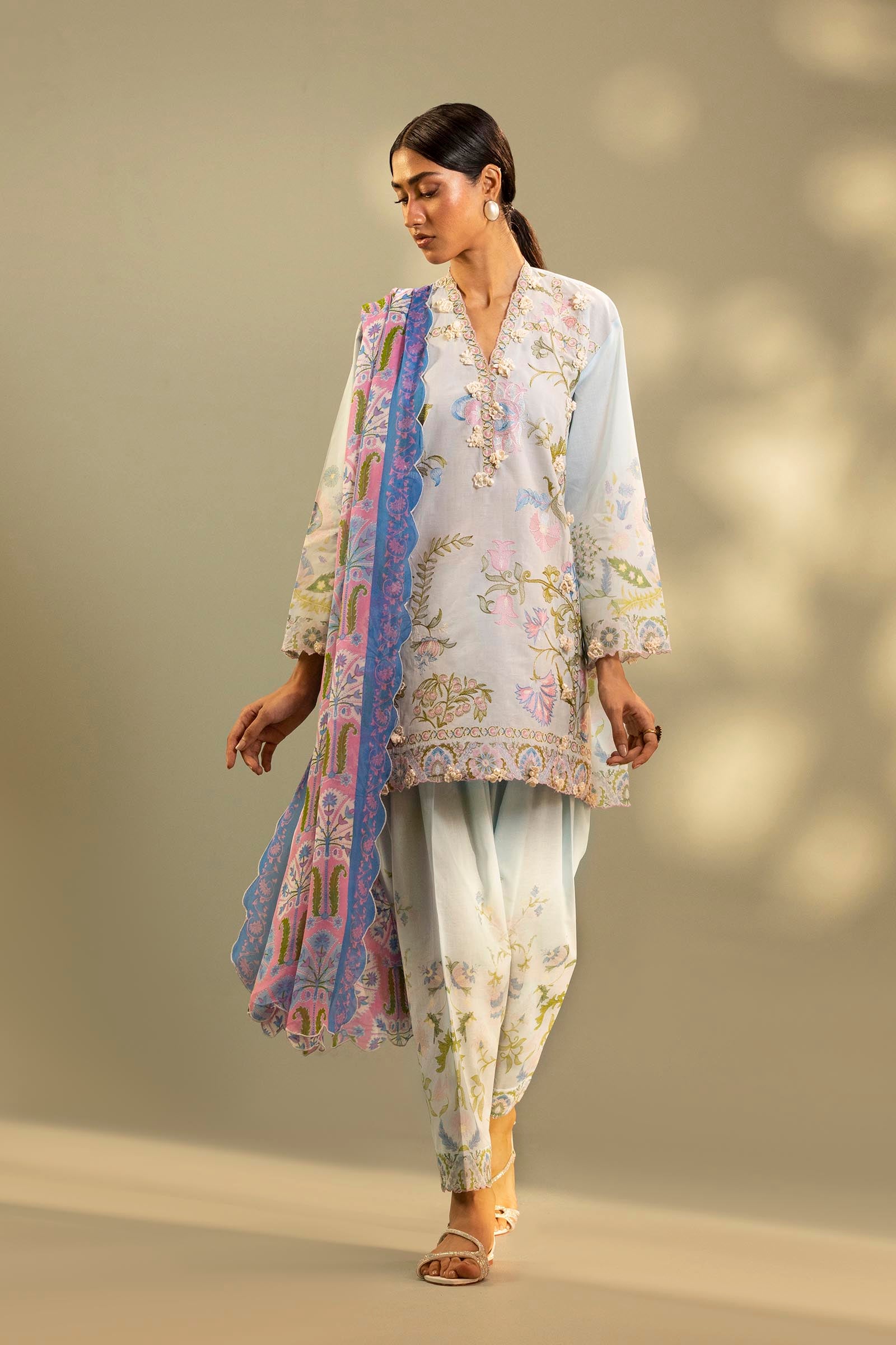 Unstitched Embroidered 3 Piece Muzlin Suit Main image