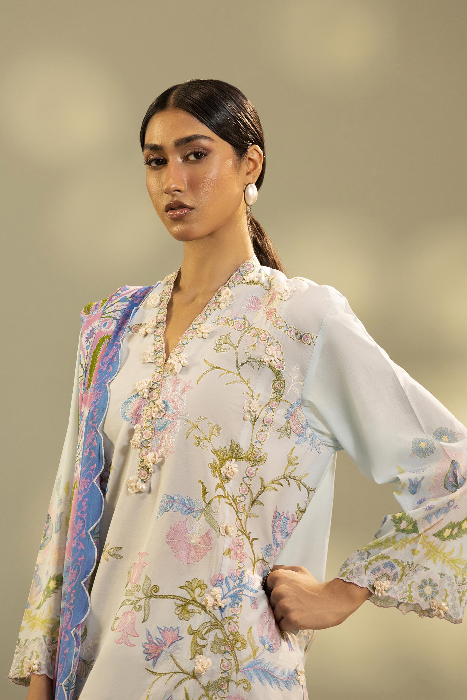 Unstitched Embroidered 3 Piece Muzlin Suit Secondary image