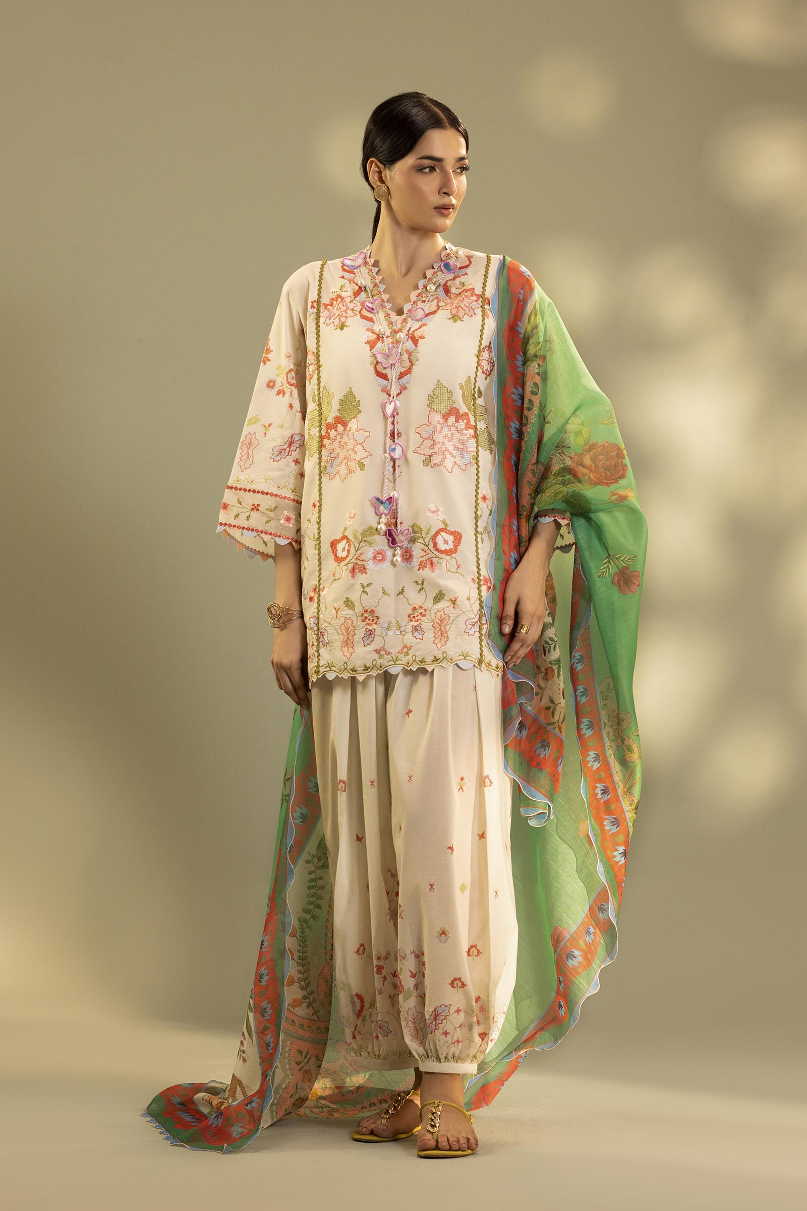Unstitched Embroidered 3 Piece Muzlin Suit