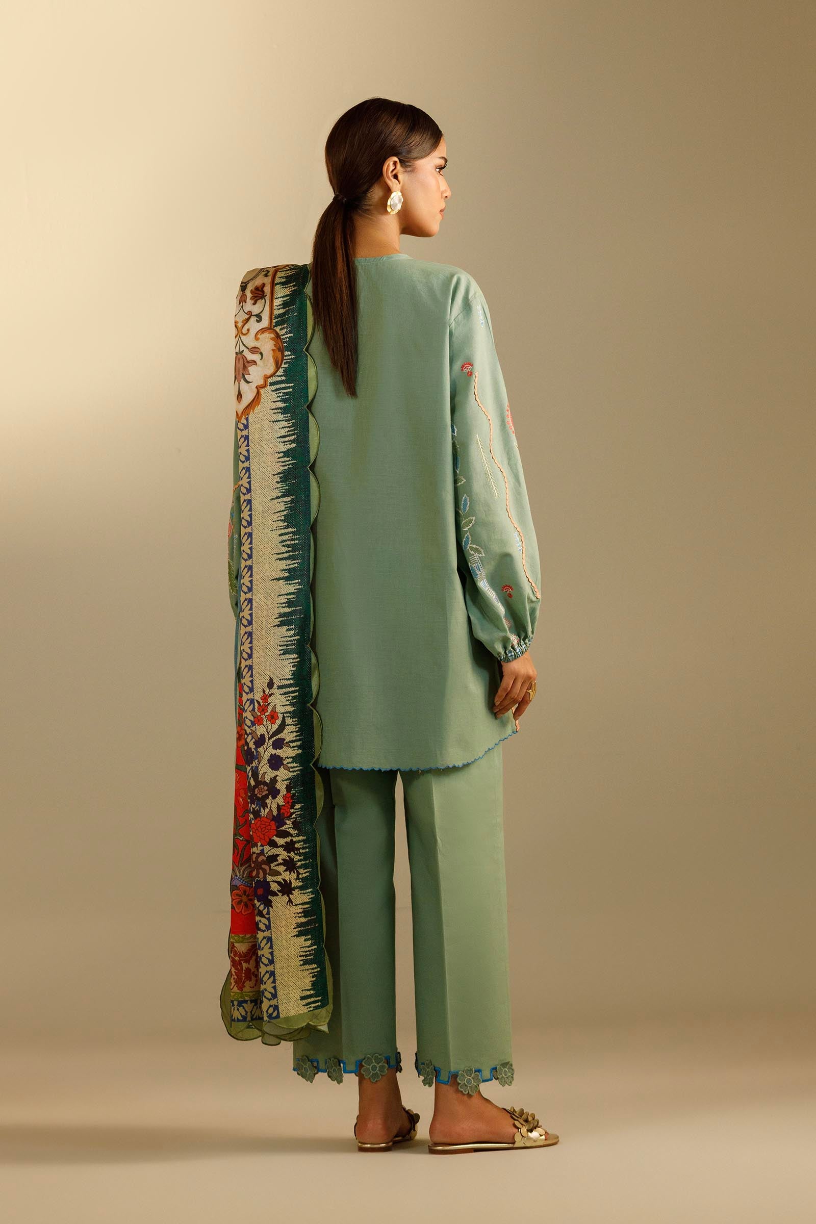 Unstitched Embroidered 3 Piece Muzlin Suit