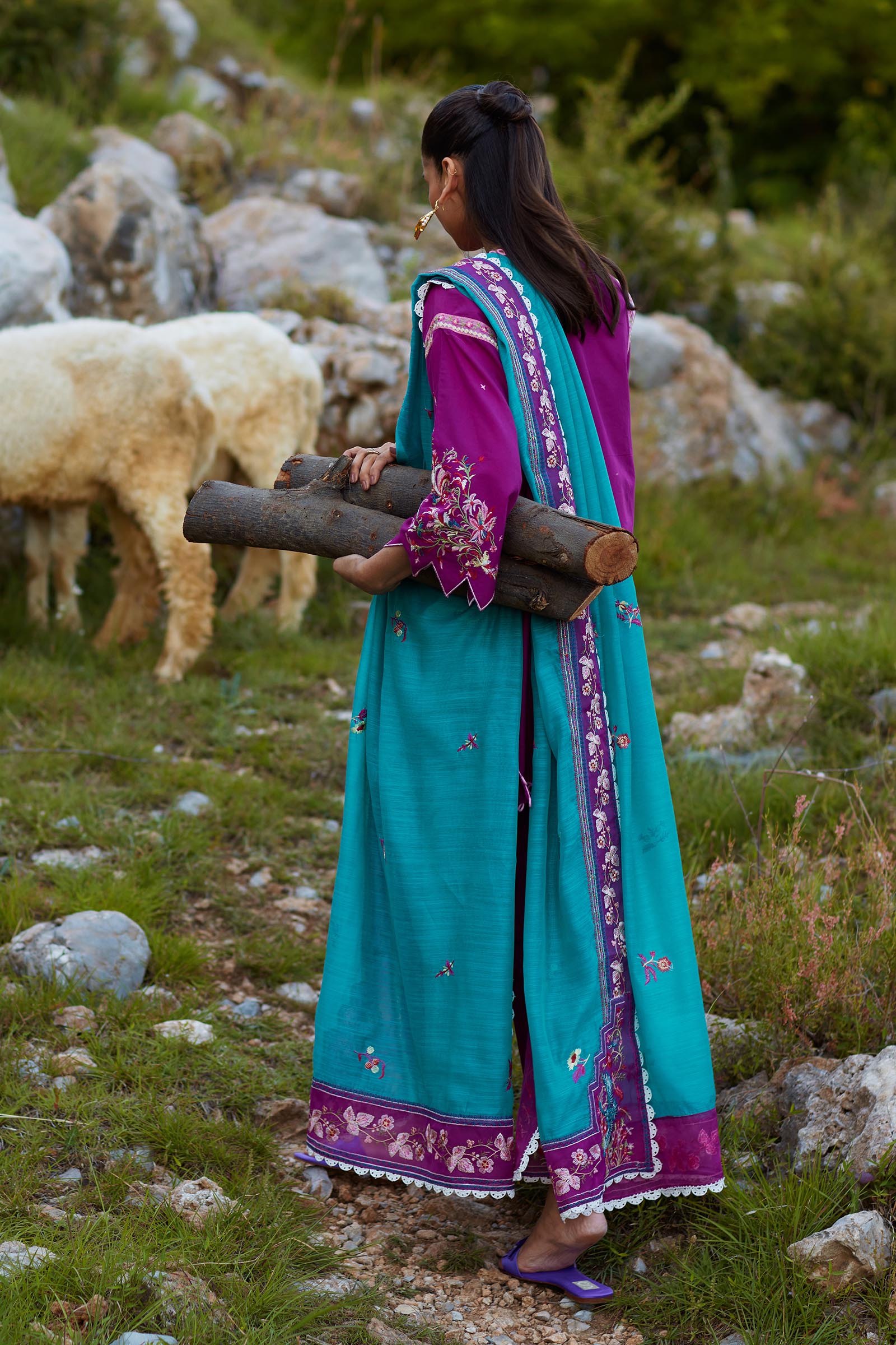 Unstitched Embroidered 3 Piece Muzlin Suit Secondary image