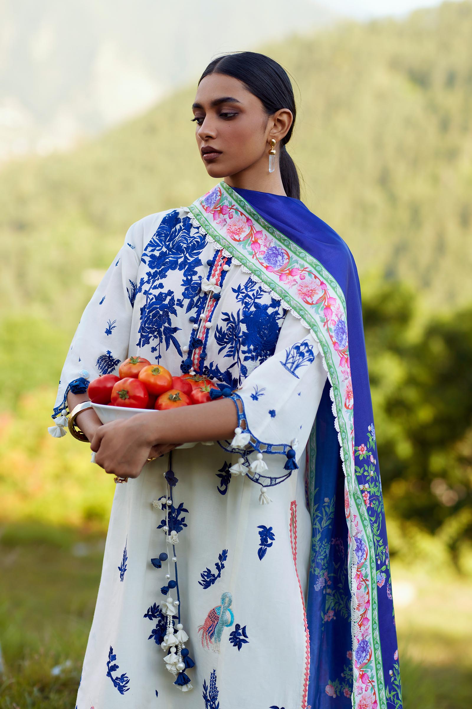Unstitched Embroidered 3 Piece Muzlin Suit Secondary image
