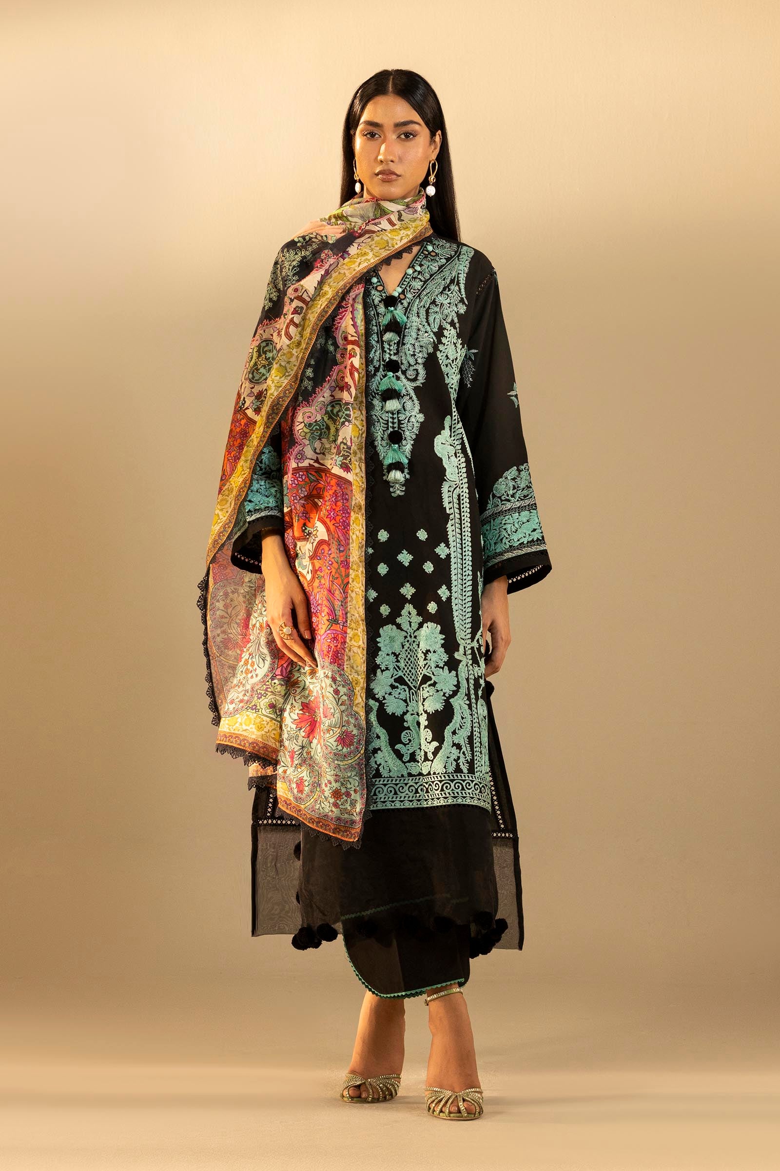 Unstitched Embroidered 3 Piece Muzlin Suit Main image
