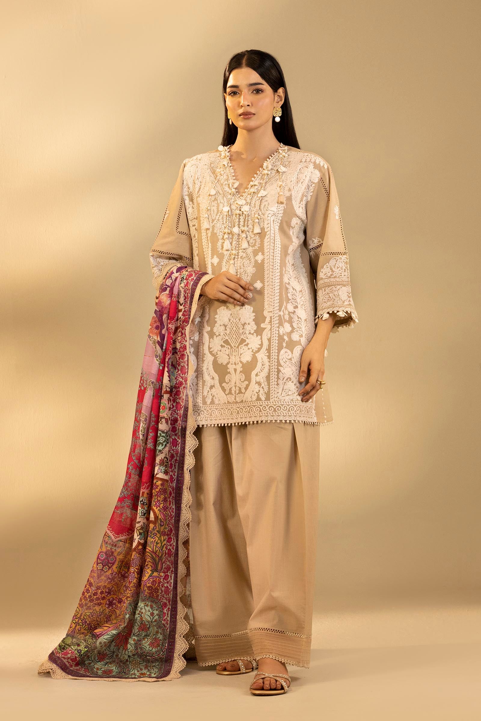 Unstitched Embroidered 3 Piece Muzlin Suit Main image