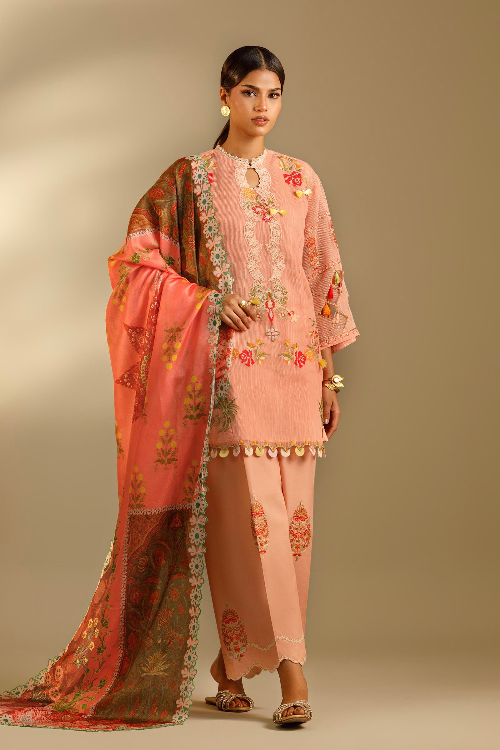 Unstitched Embroidered 3 Piece Muzlin Suit Main image