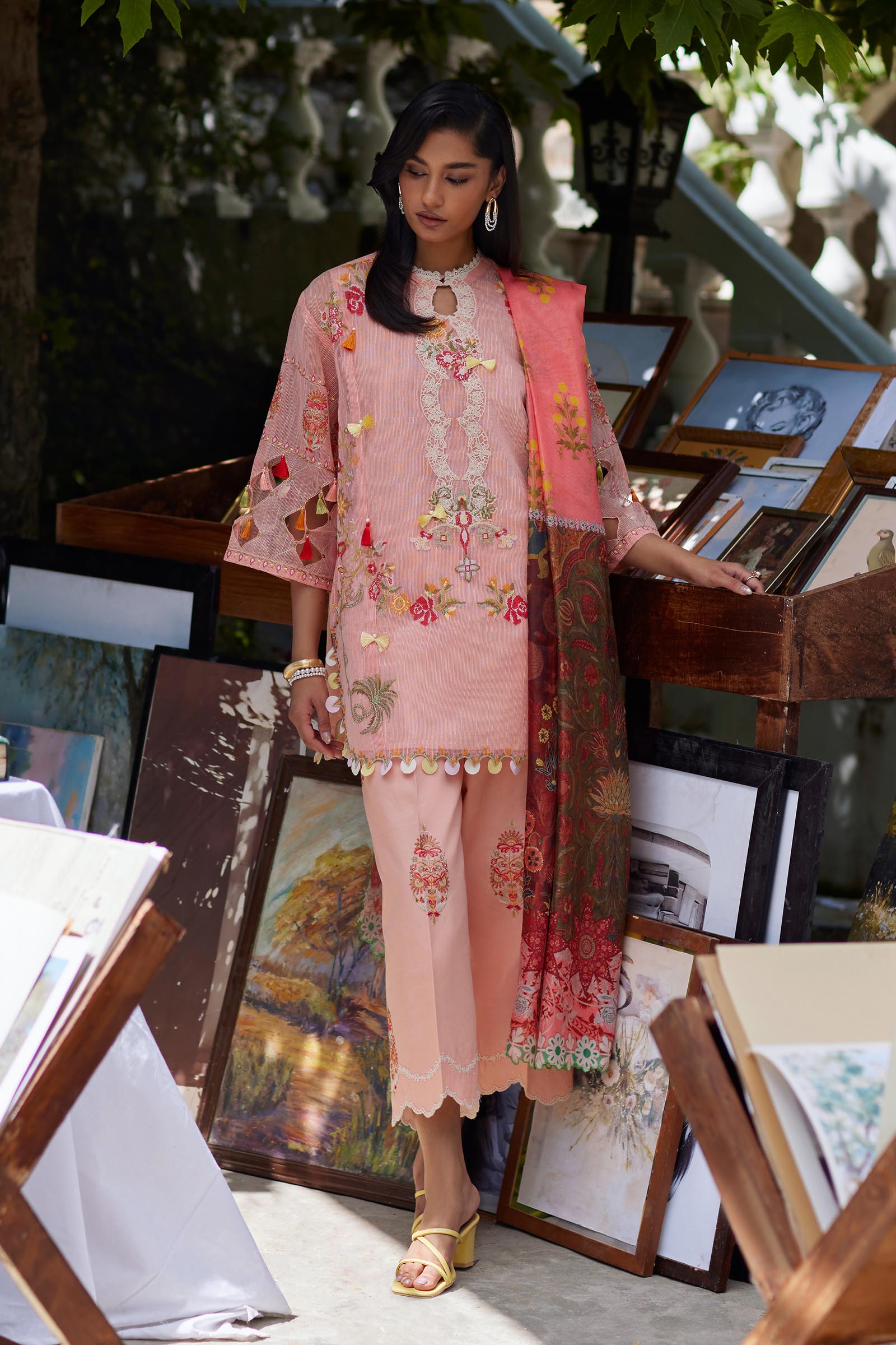 Unstitched Embroidered 3 Piece Muzlin Suit