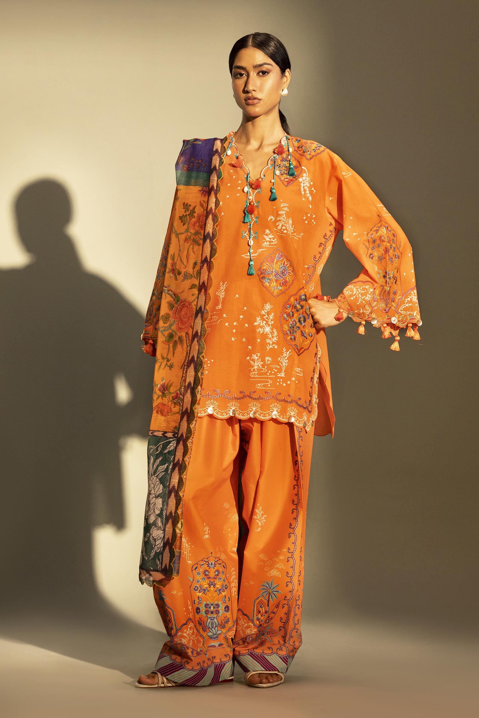 Unstitched Embroidered 3 Piece Muzlin Suit Main image