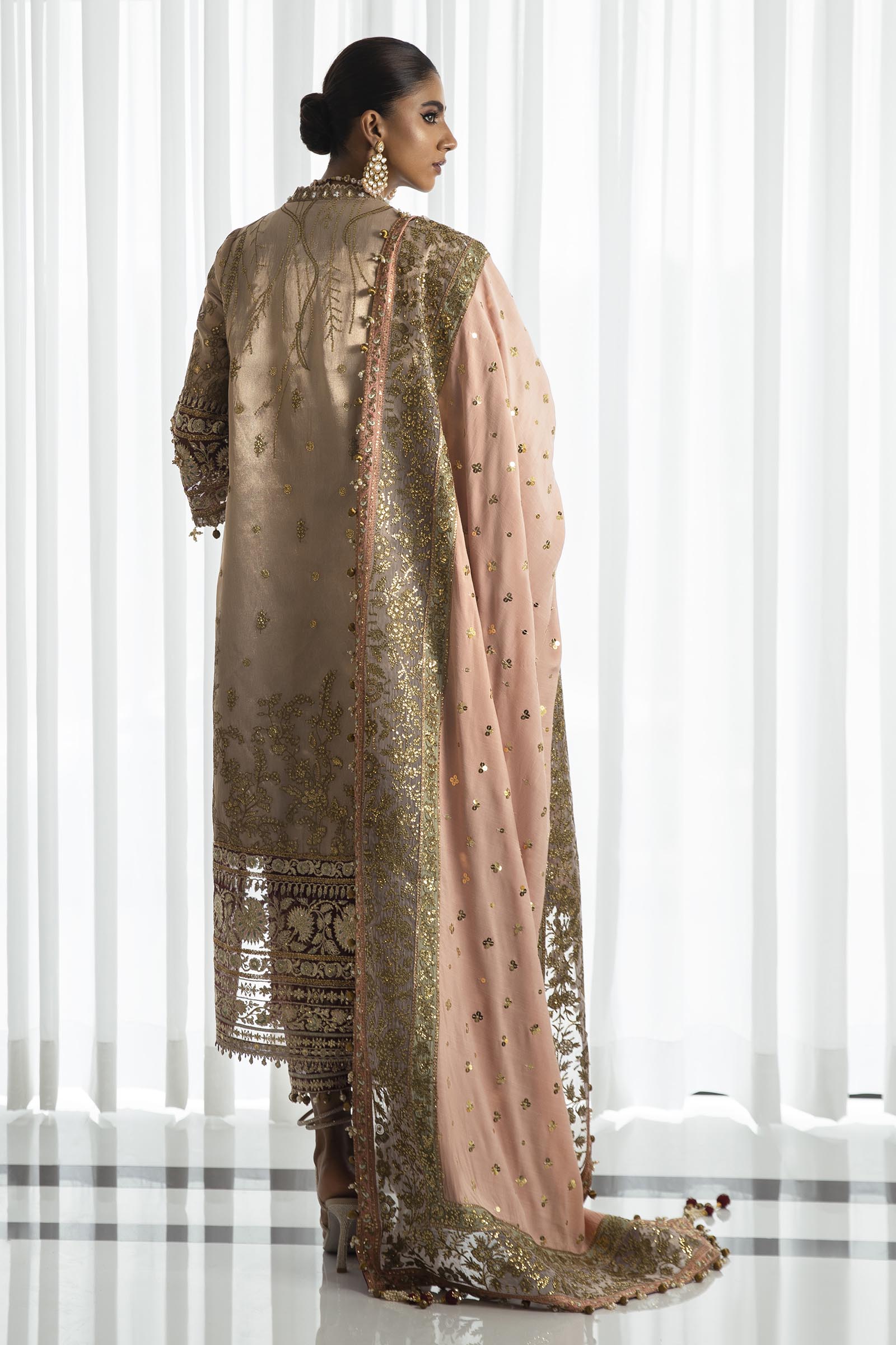 Unstitched 3 Piece Zari Net Suit