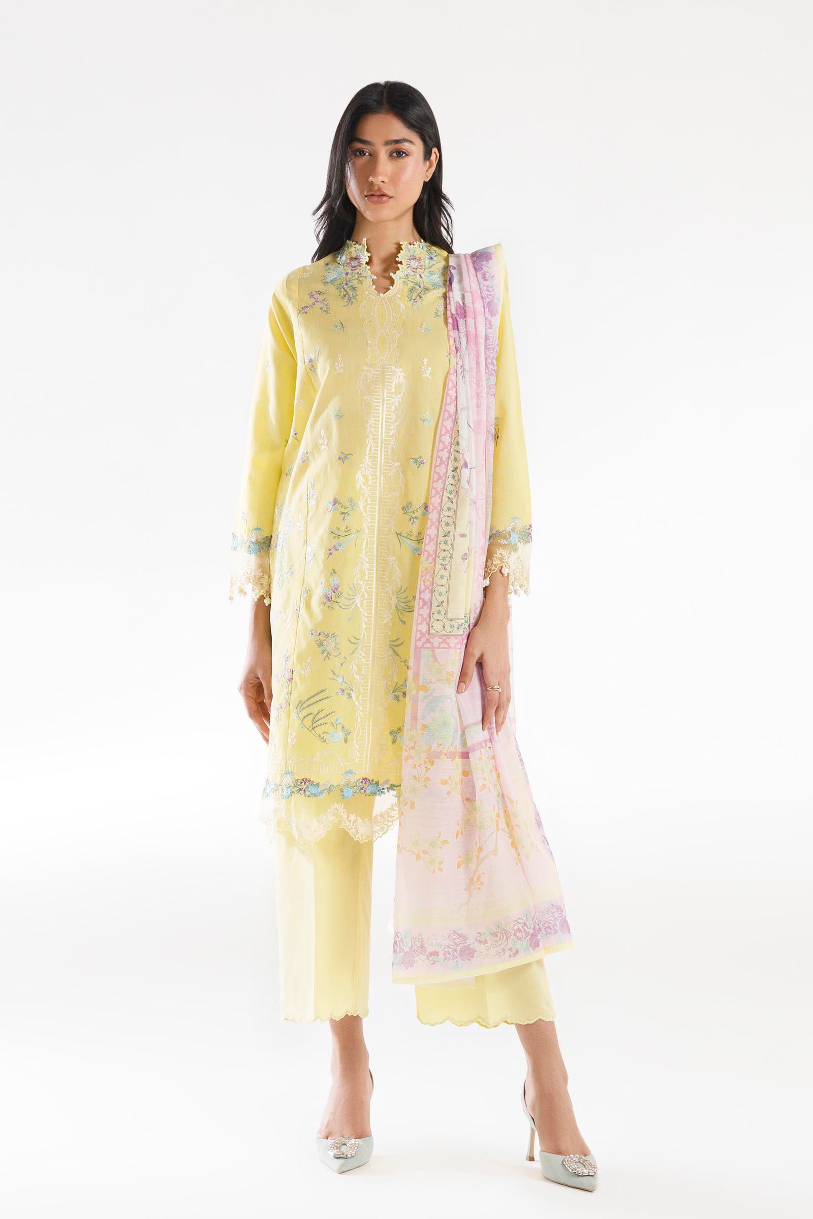 Stitched Muzlin Lawn Suit Main image