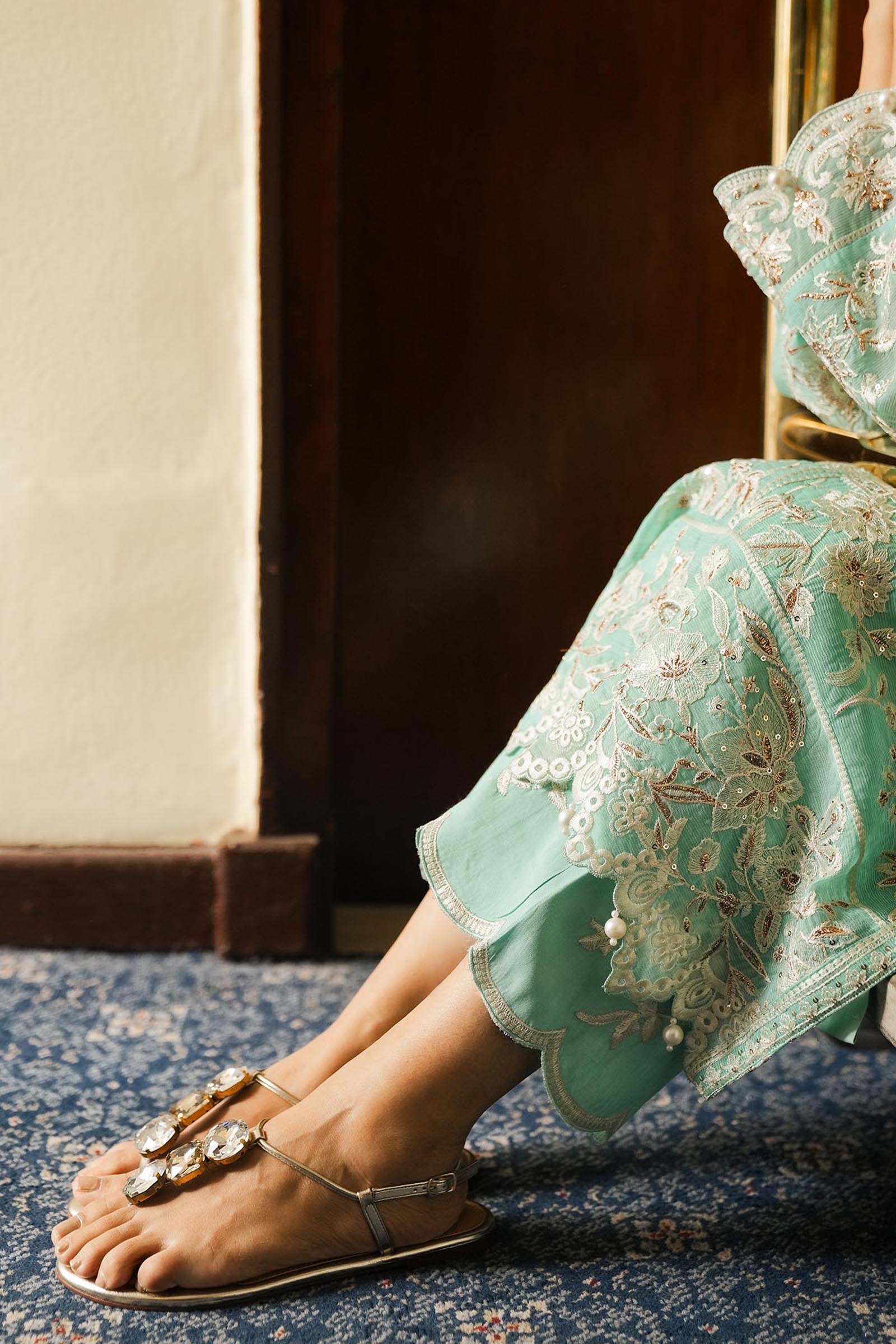 Stitched Embroidered Raw Silk Culotte Secondary image