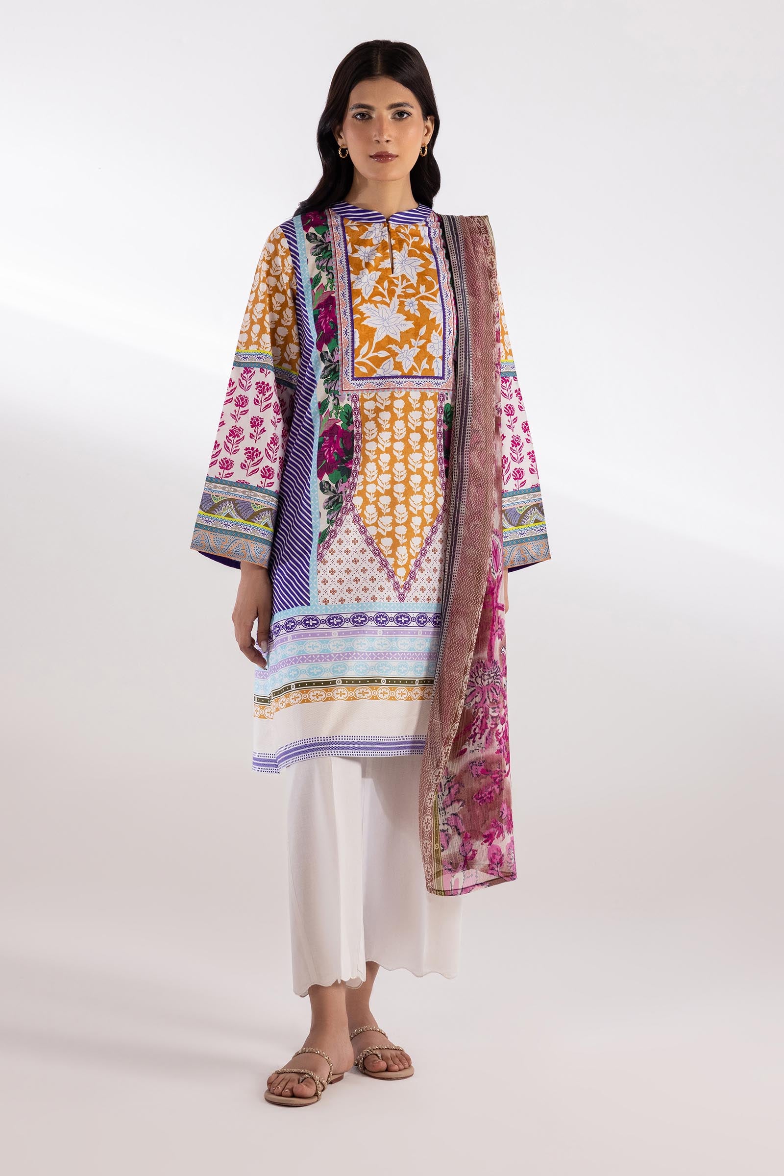 Stitched Mahay Lawn Suit Main image