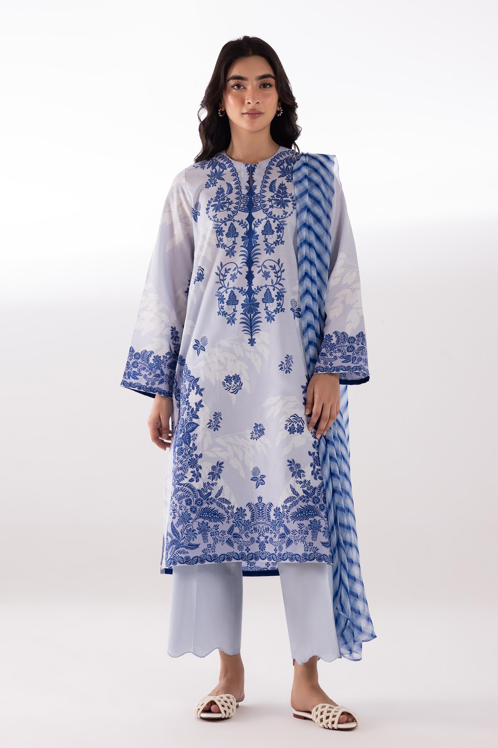Stitched Printed Lawn Suit Main image