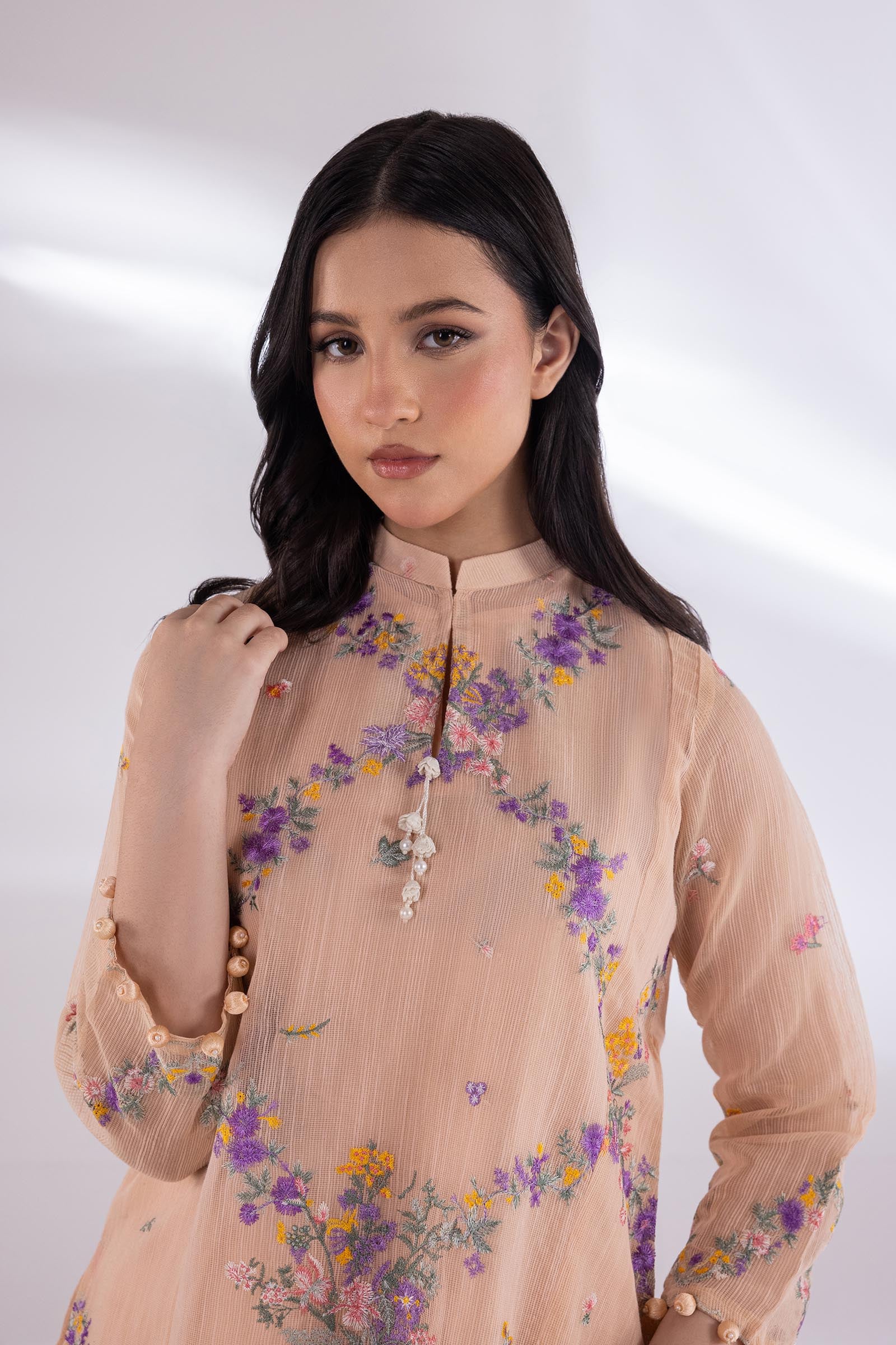 Stitched Muzlin Lawn Suit Main image